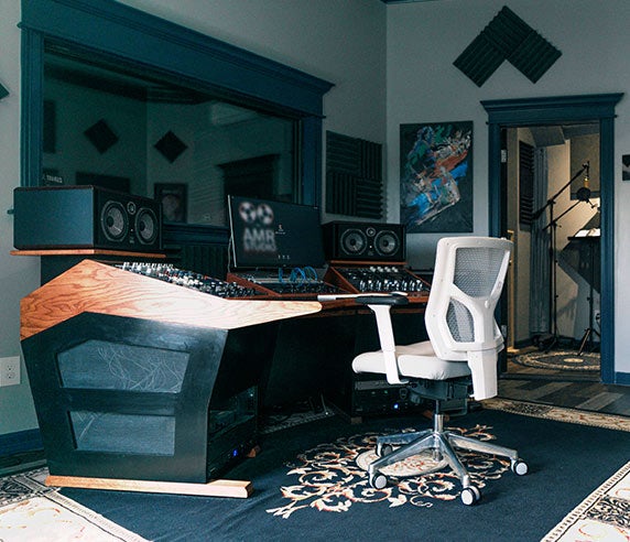 AMR Studio - Photo 3