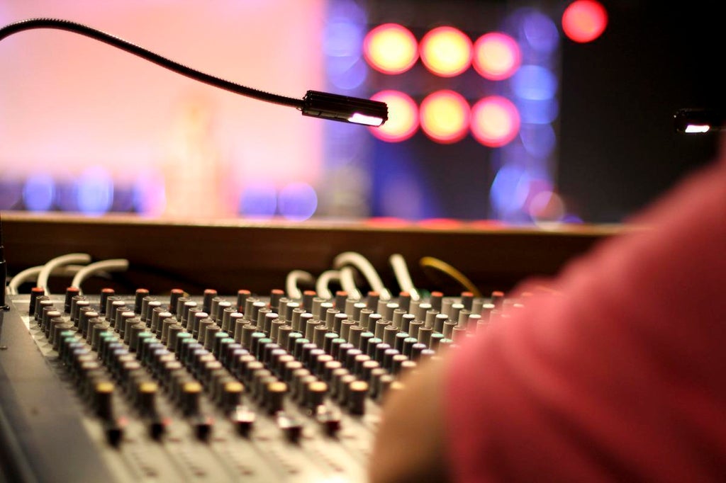 Gear and the Art of Mixing Relationships