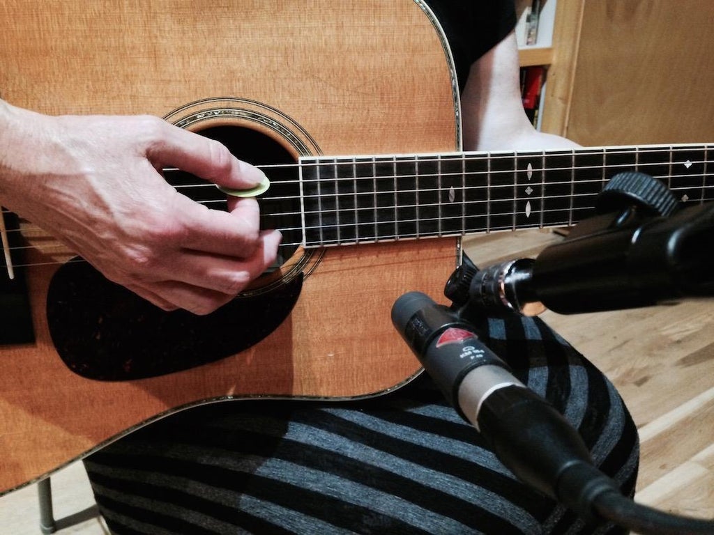 How to Use Multi-pattern Mics on Acoustic Guitar