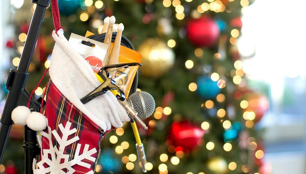 7 Gifts That Will Fit in a Stocking