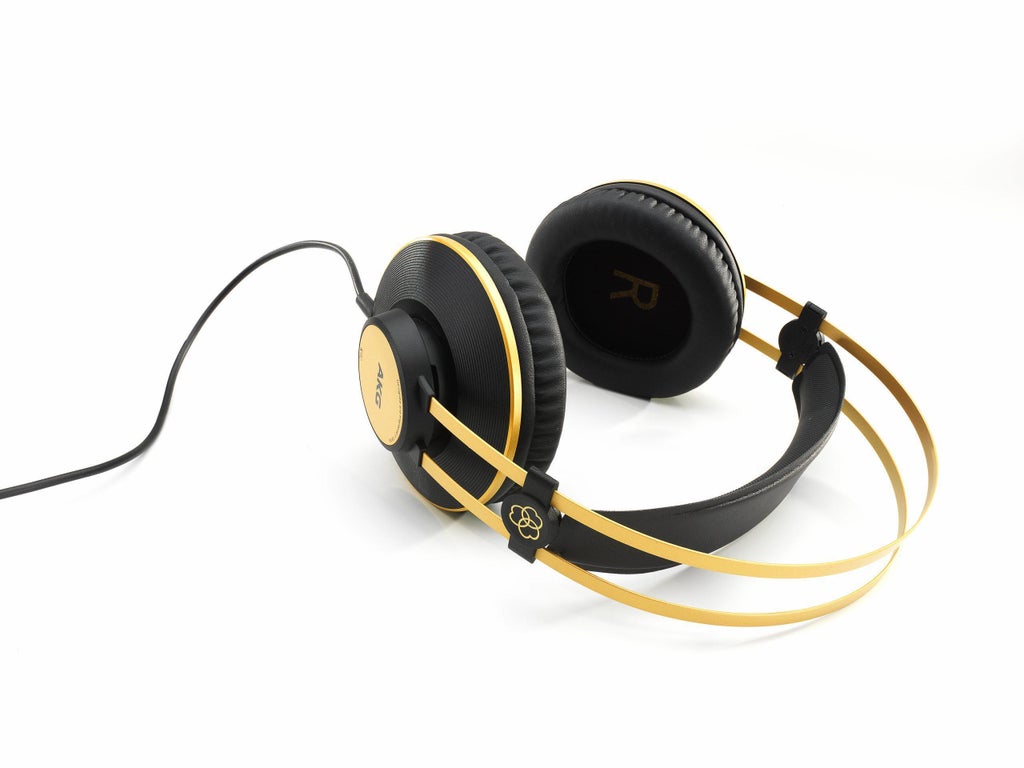Winter NAMM 2016: AKG K72 and K92
