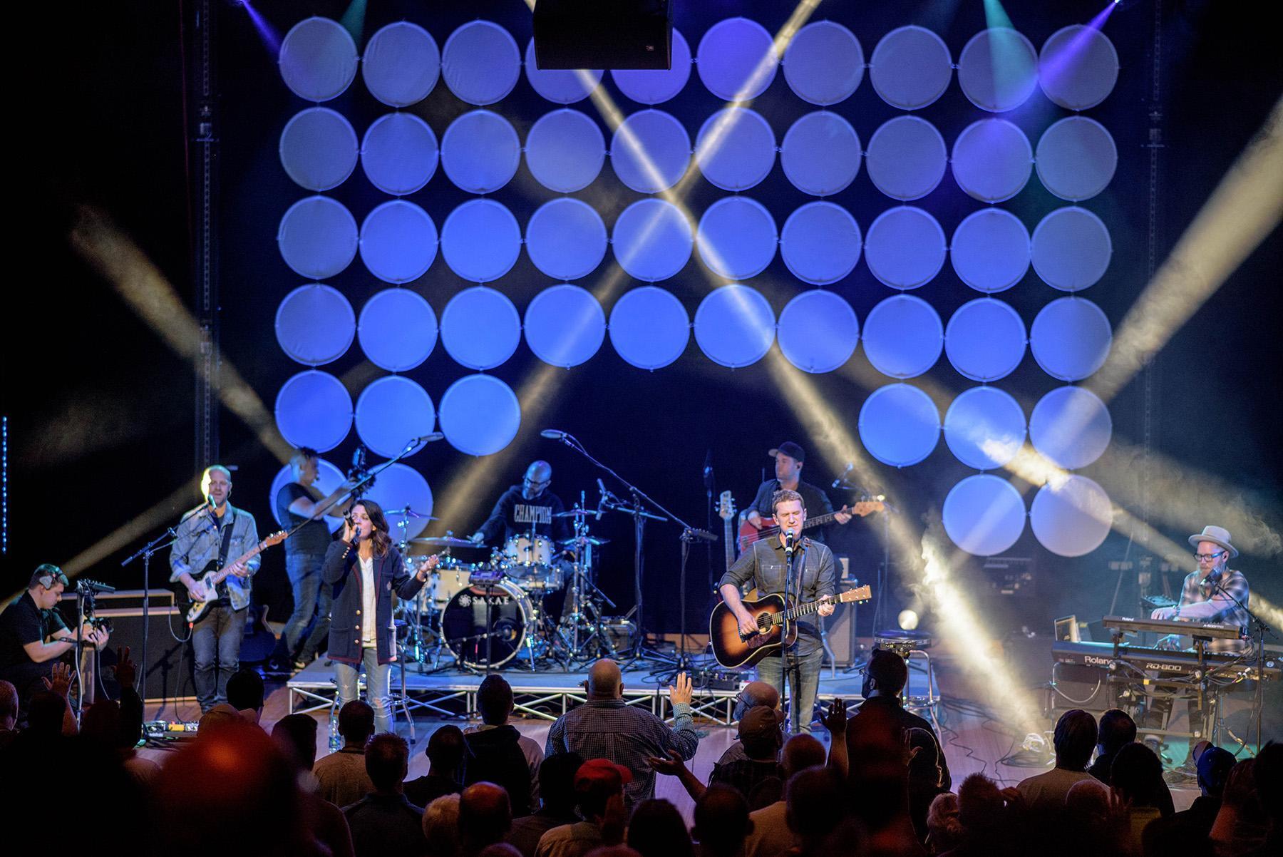 photo-1-worship_team