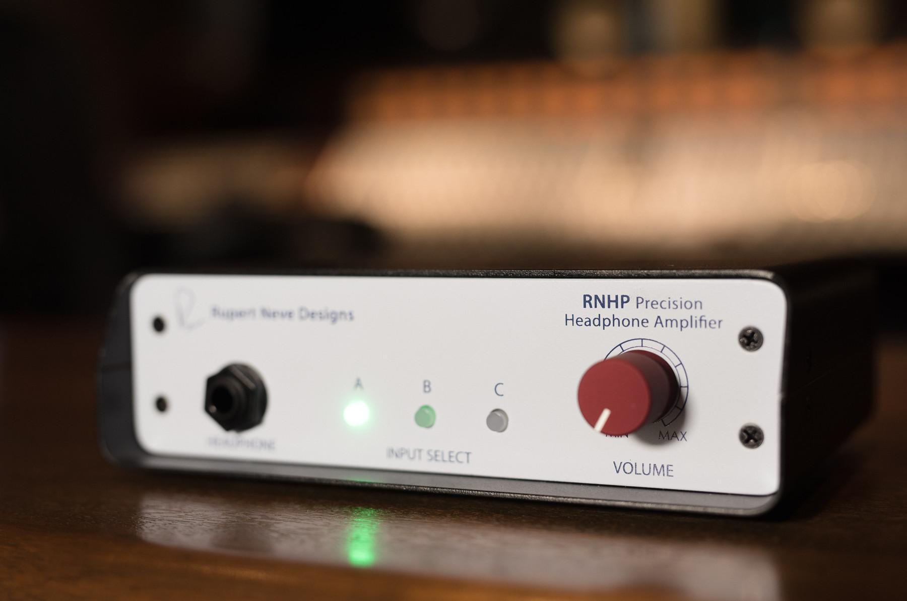 Best Amplifiers for Studio Headphones InSync