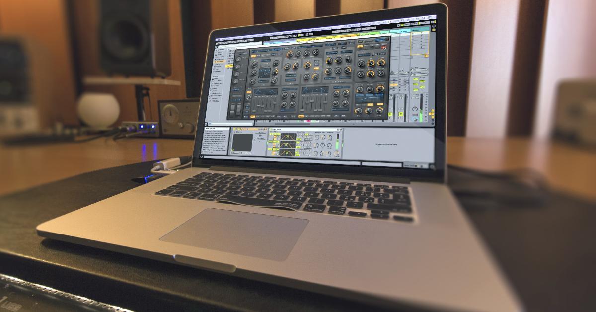 Ableton Live 9 Standard - Music Production Software 86977 B&H