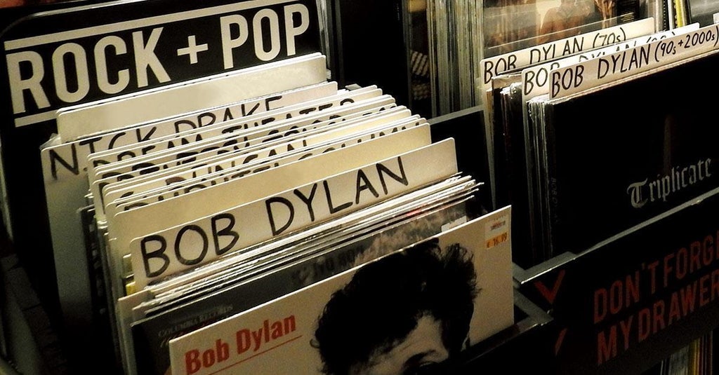 A Look Back, a Way Forward: The Songwriting of Bob Dylan