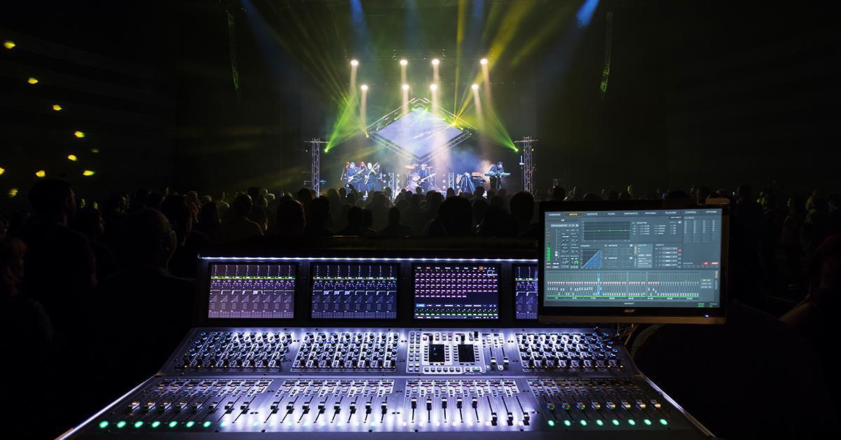 MicW i437L Omnidirectional Lightning Microphone | Sweetwater