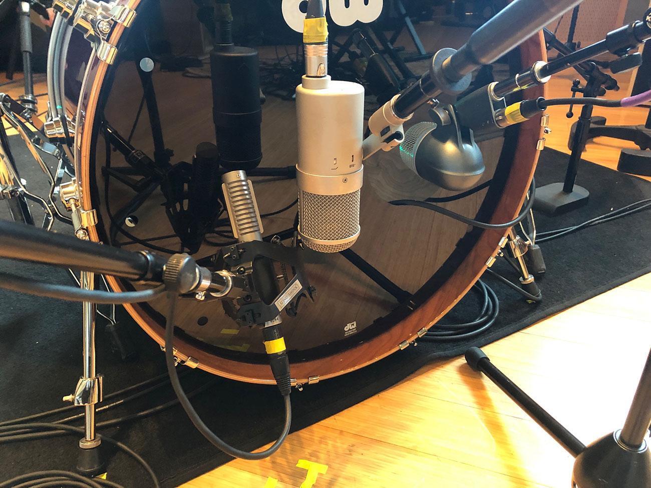 Kick Drum Mic Shootout with Sound Samples InSync
