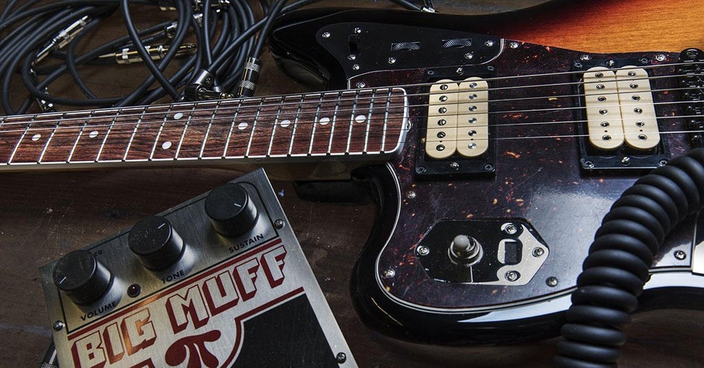 Is Grunge Making a Comeback? Fender Weighs In