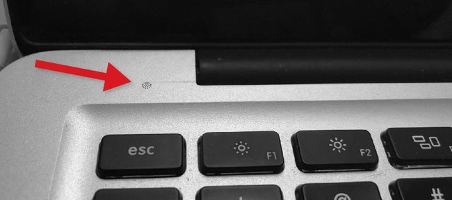 Microphone-on-Apple-MacBook-Pro