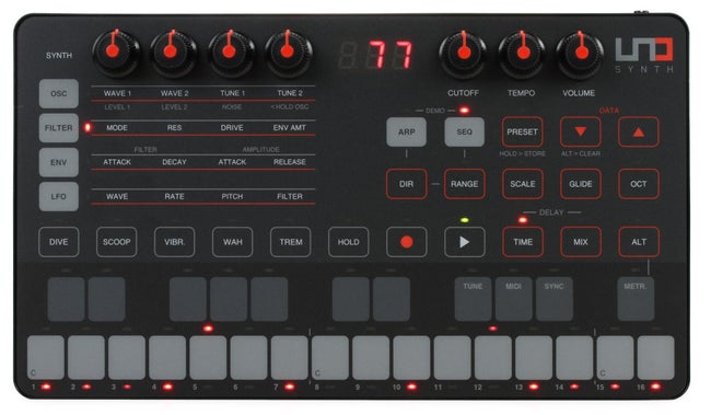 IK-Multimedia-Uno-Synth-Analog-Synthesizer