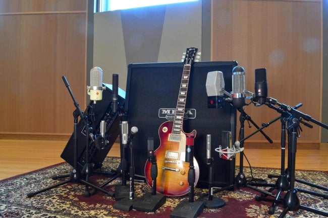 12 Ribbon Mics for Electric Guitar – Take a Listen
