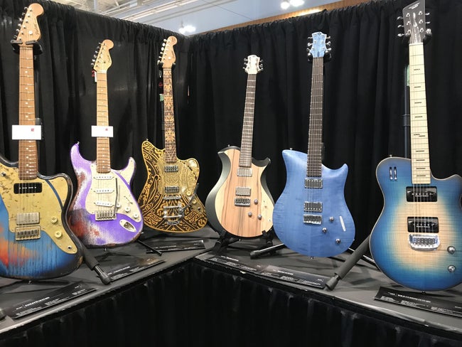 Boutique-Guitar-Showcase