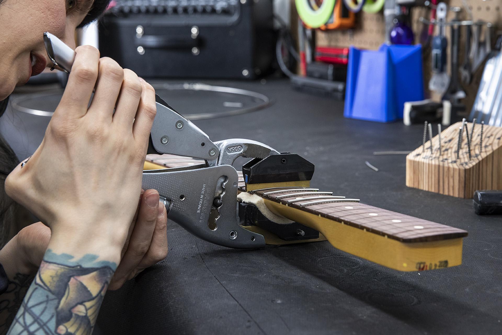 Stainless Steel Frets Do They Make a Difference? Take a Listen InSync