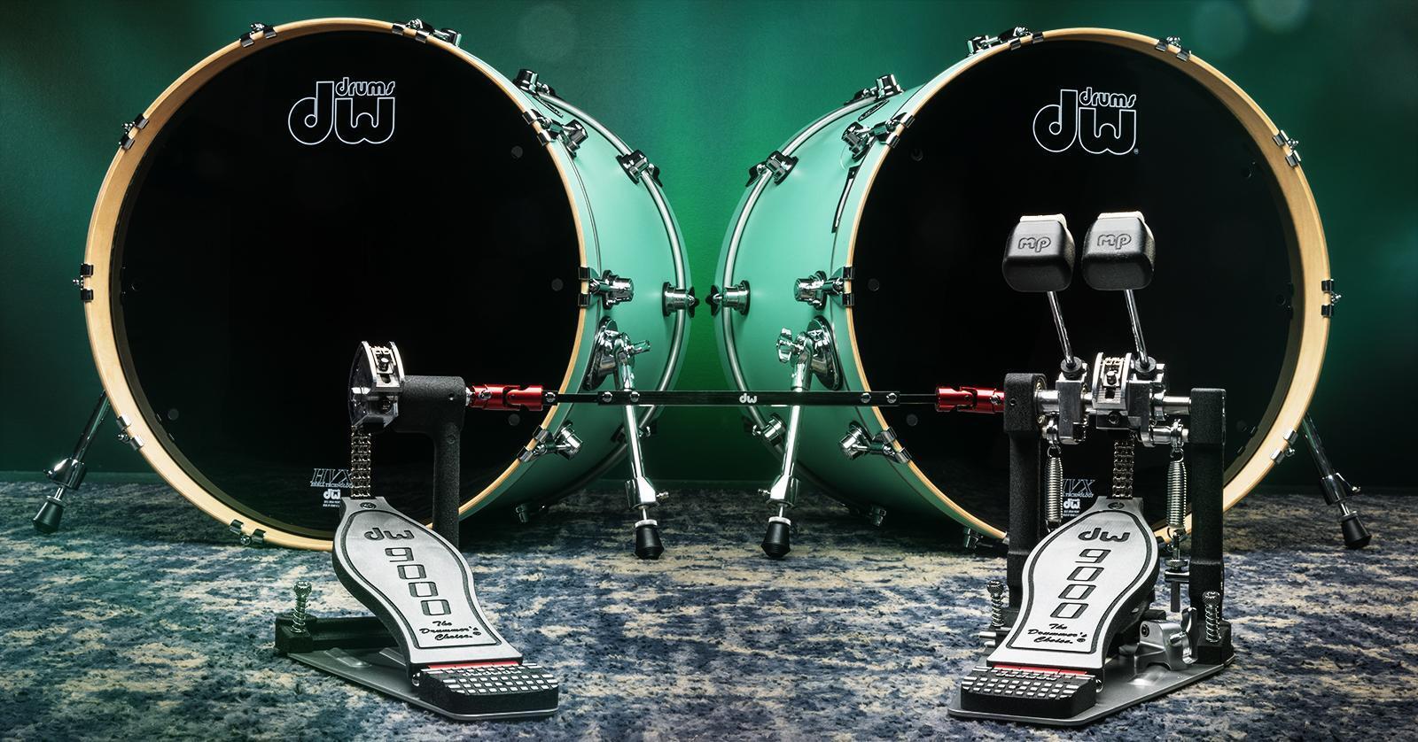 Double Kick Drum εναντίον Double Kick PedalDouble Kick Drum εναντίον Double Kick Pedal  