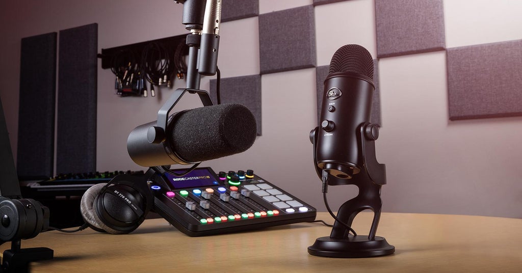 USB vs. XLR Microphones for Content Creation | Which Should You Choose? - InSync