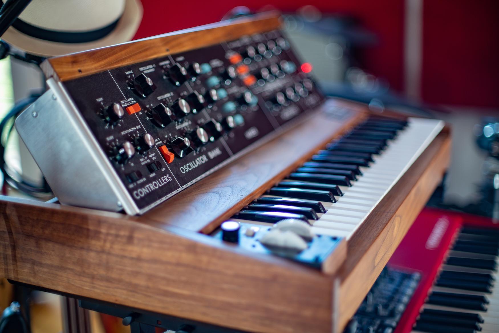 Moog Minimoog Model D (2016 reissue)