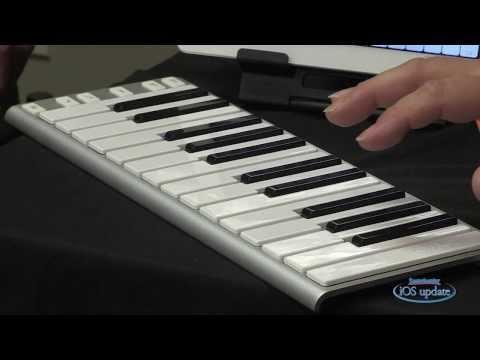 CME Xkey 25-key Mobile Keyboard Controller - Space Gray CME Xkey 25-key Mobile Keyboard Controller - Space Gray