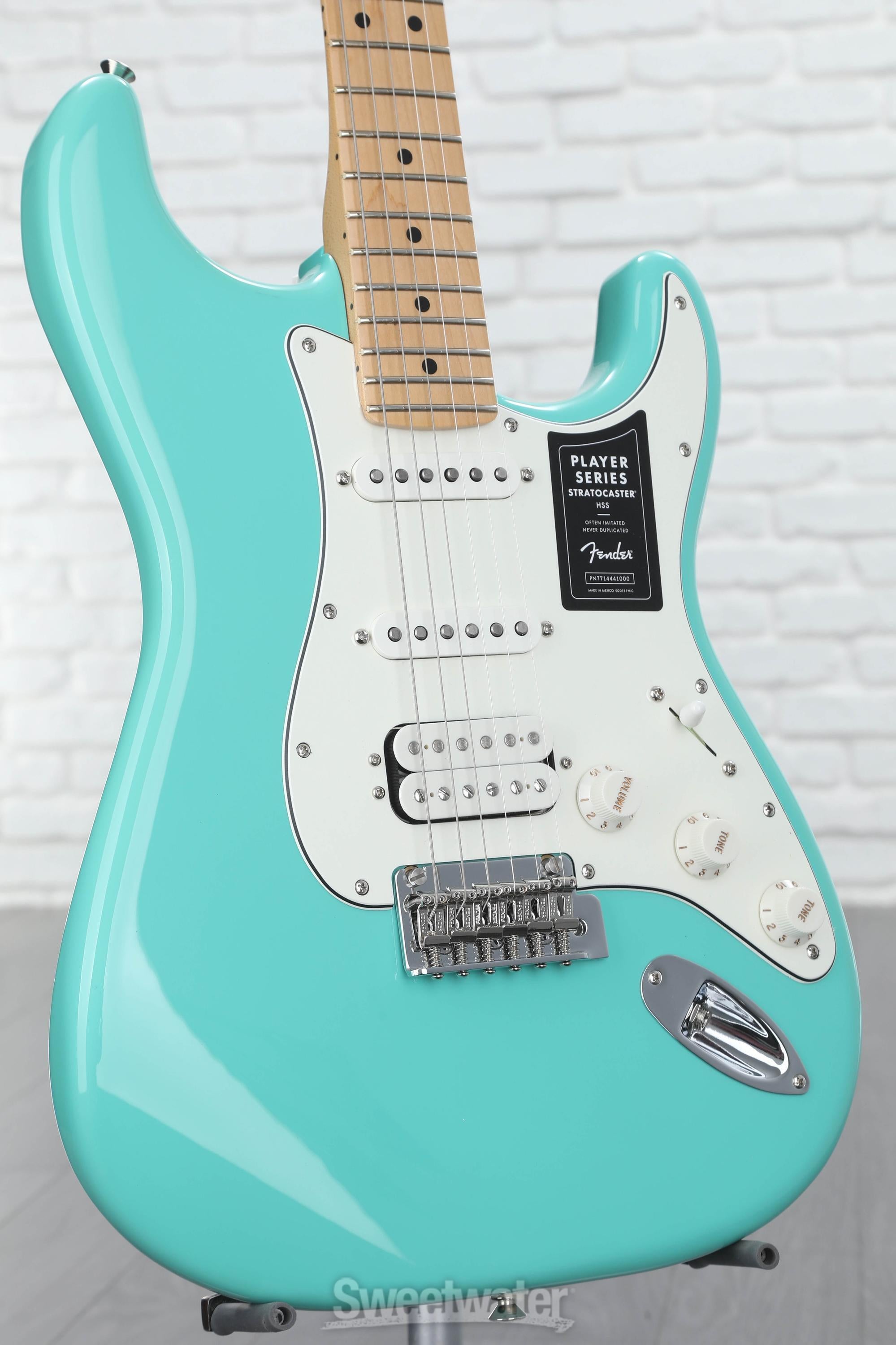 Fender Player Stratocaster HSS - Sea Foam Green with Maple