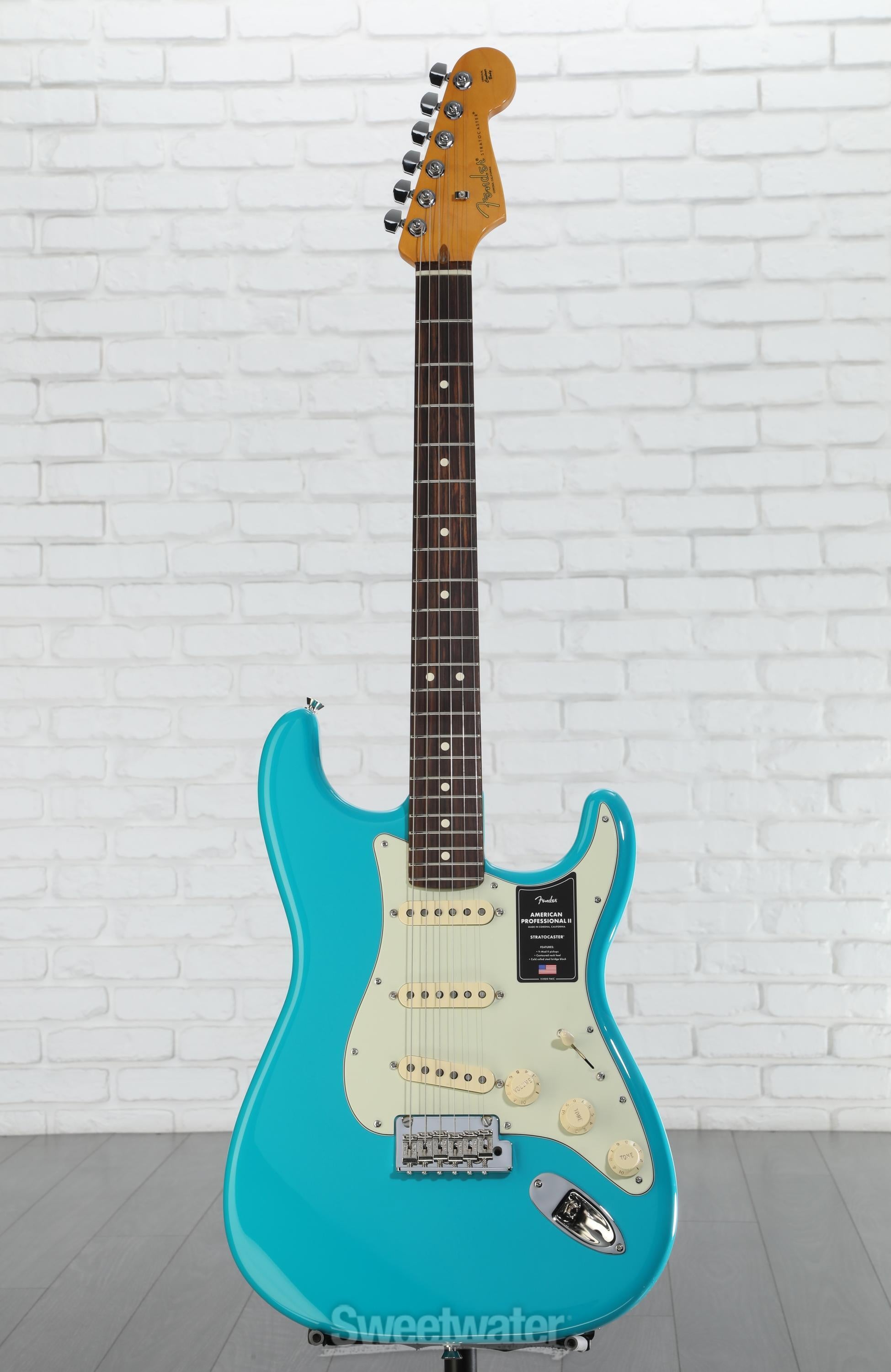 Fender American Professional II Stratocaster - Miami Blue
