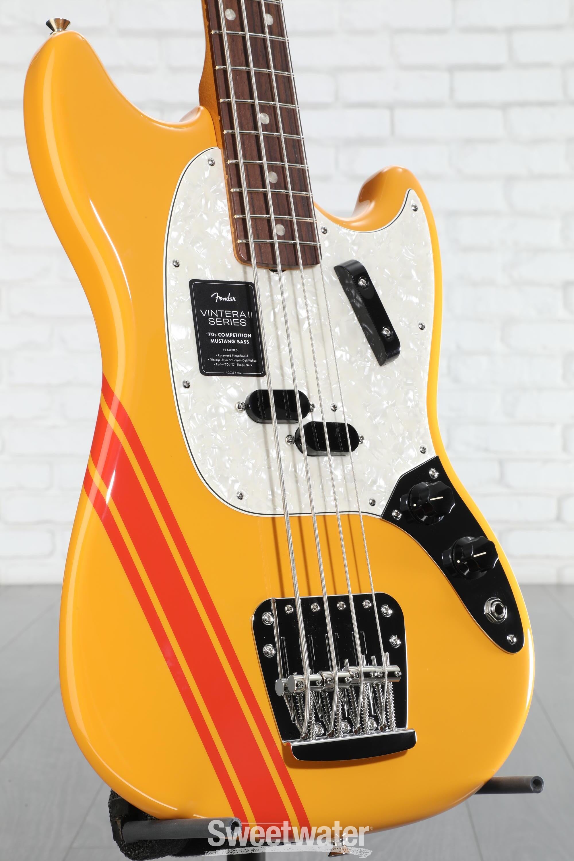 Fender Vintera II '70s Mustang Bass - Competition Orange
