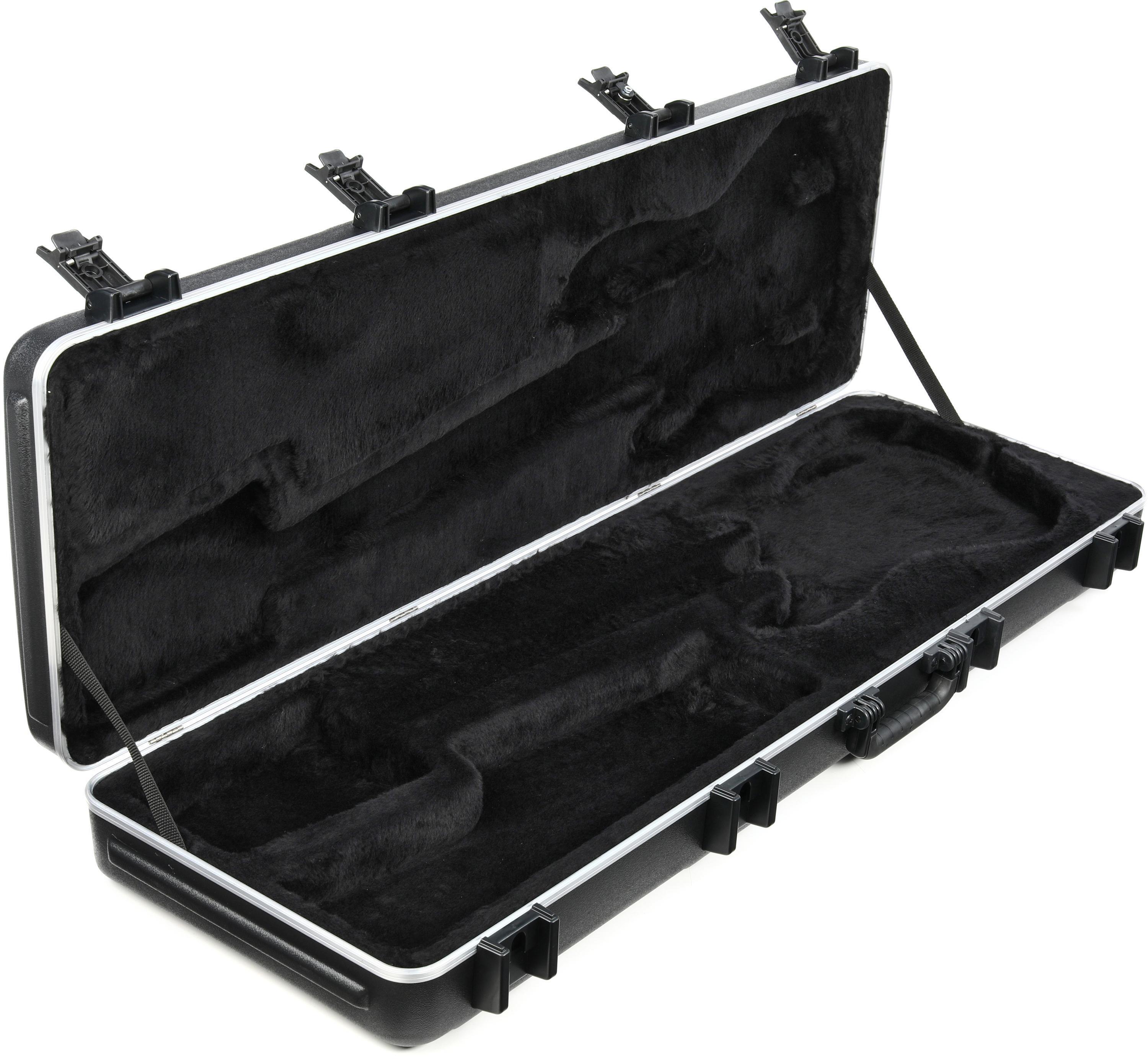 Fender Deluxe Molded Bass Case - Black | Sweetwater