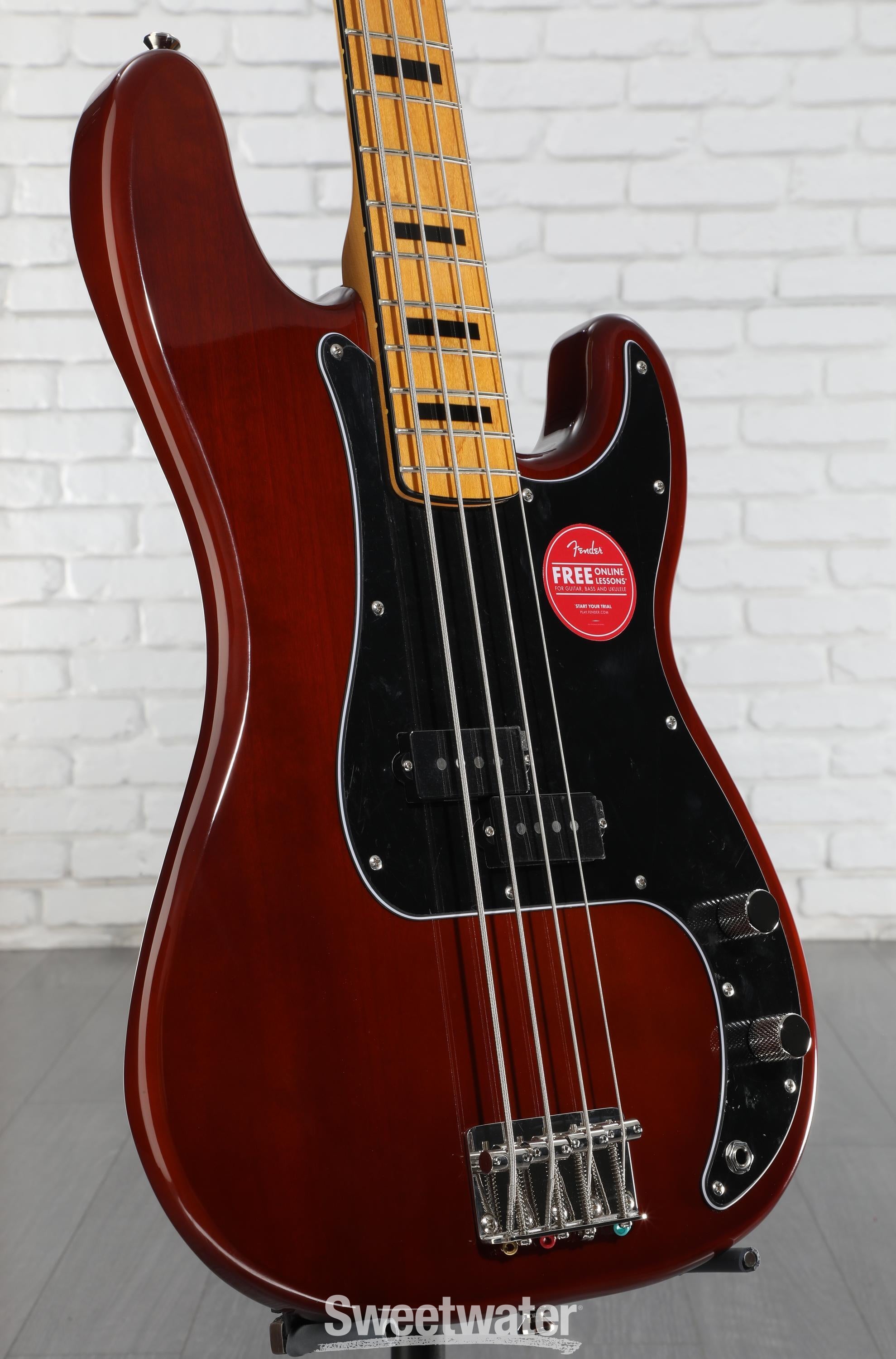 Squier Classic Vibe '70s Precision Bass - Walnut