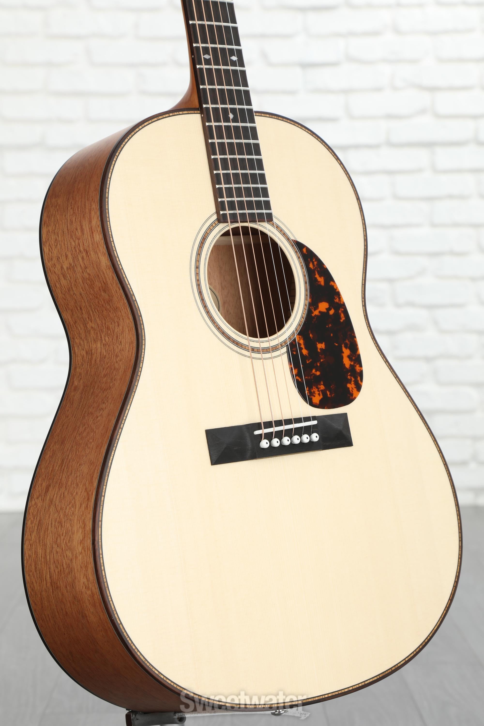 Photo of Larrivee L-24MH Acoustic Guitar - Natural