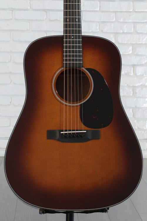 Martin D-18 Standard Series Acoustic Guitar - 1933 Ambertone (2025)