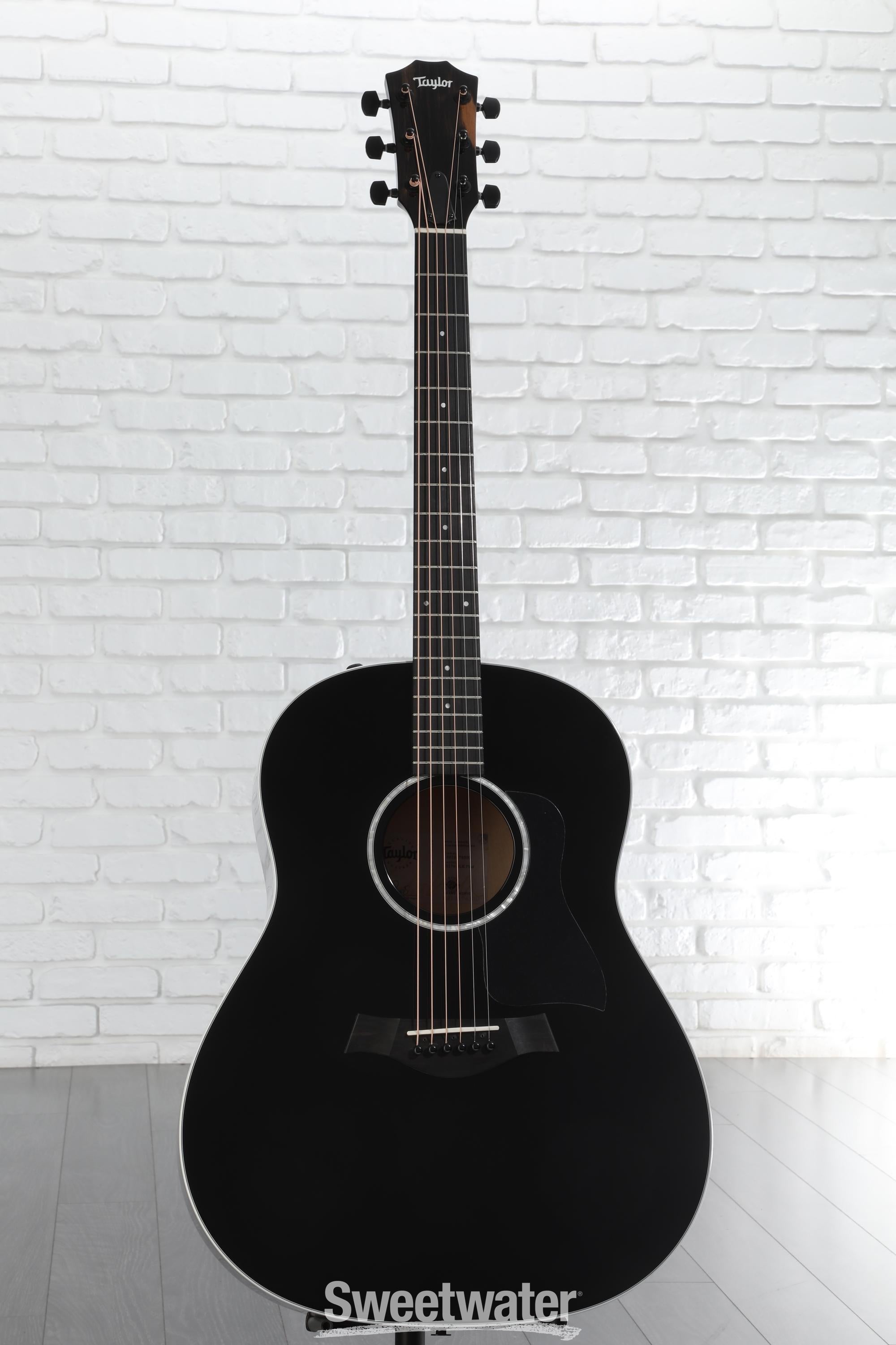 she tokyo taylor ブラック The Guitar Sanctuary | Taylor Guitars | Gold Label 517e