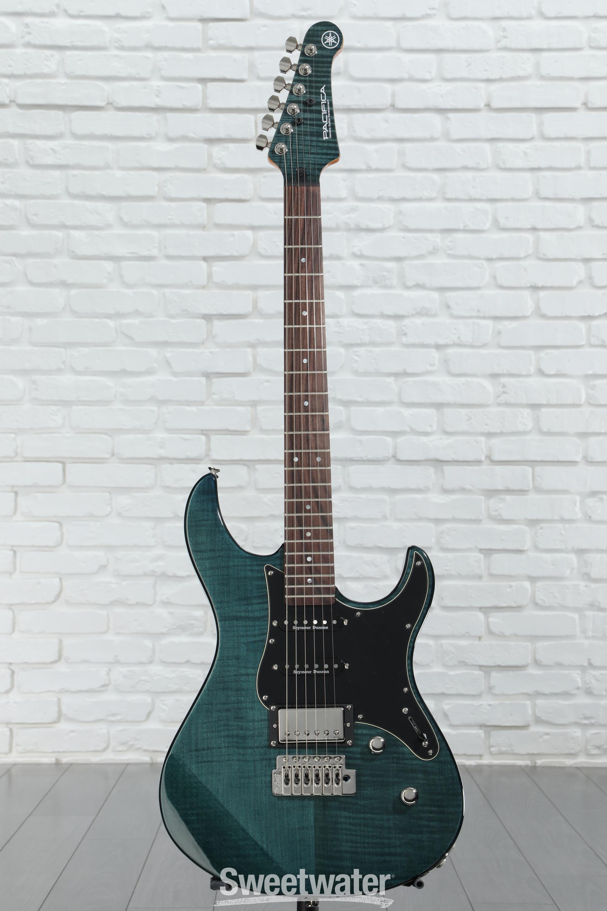 Amazon.com: Yamaha 6 String Solid-Body Electric Guitar