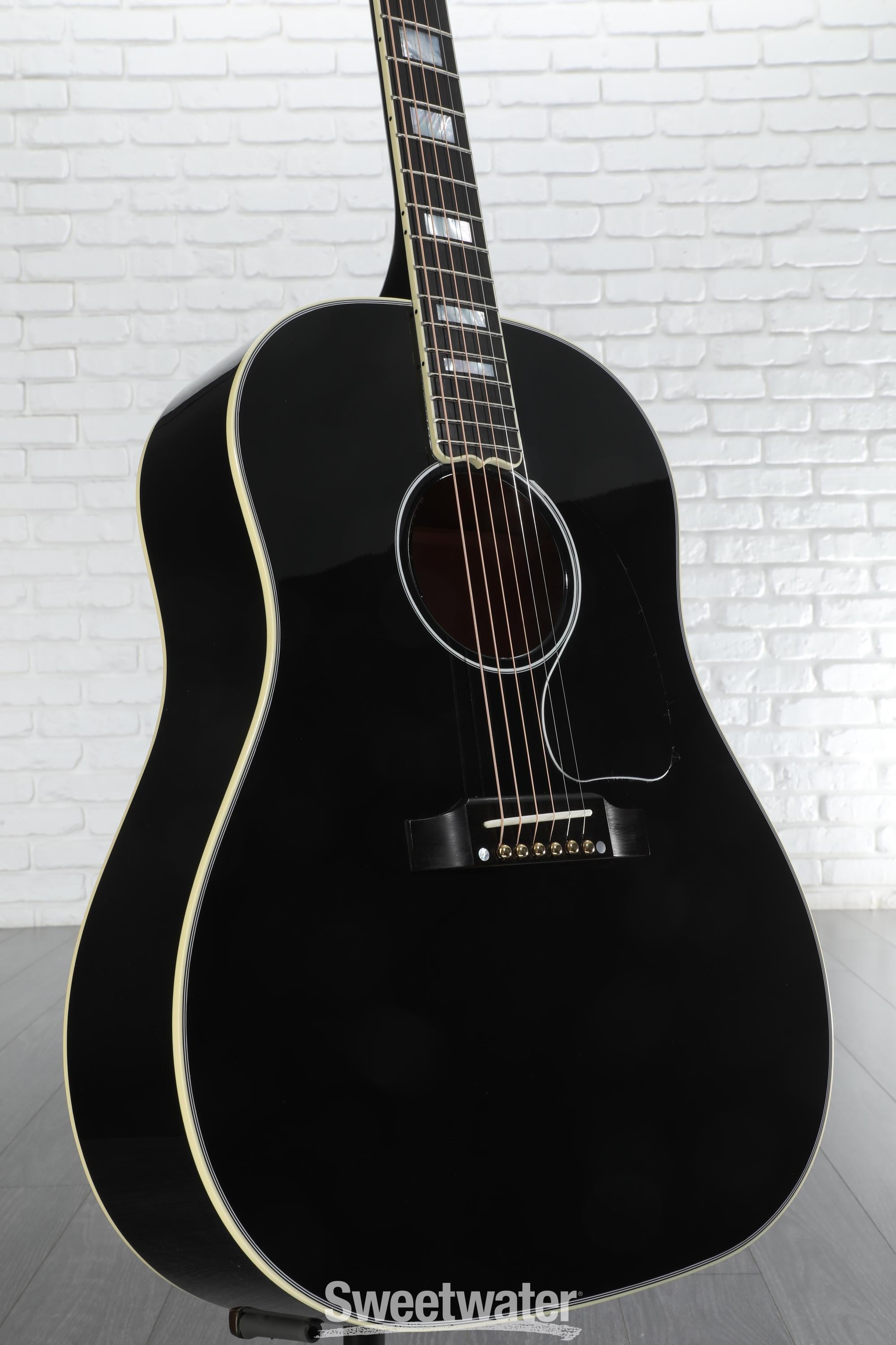 Gibson J-45 Custom Ebony (021) - Willcutt Guitars