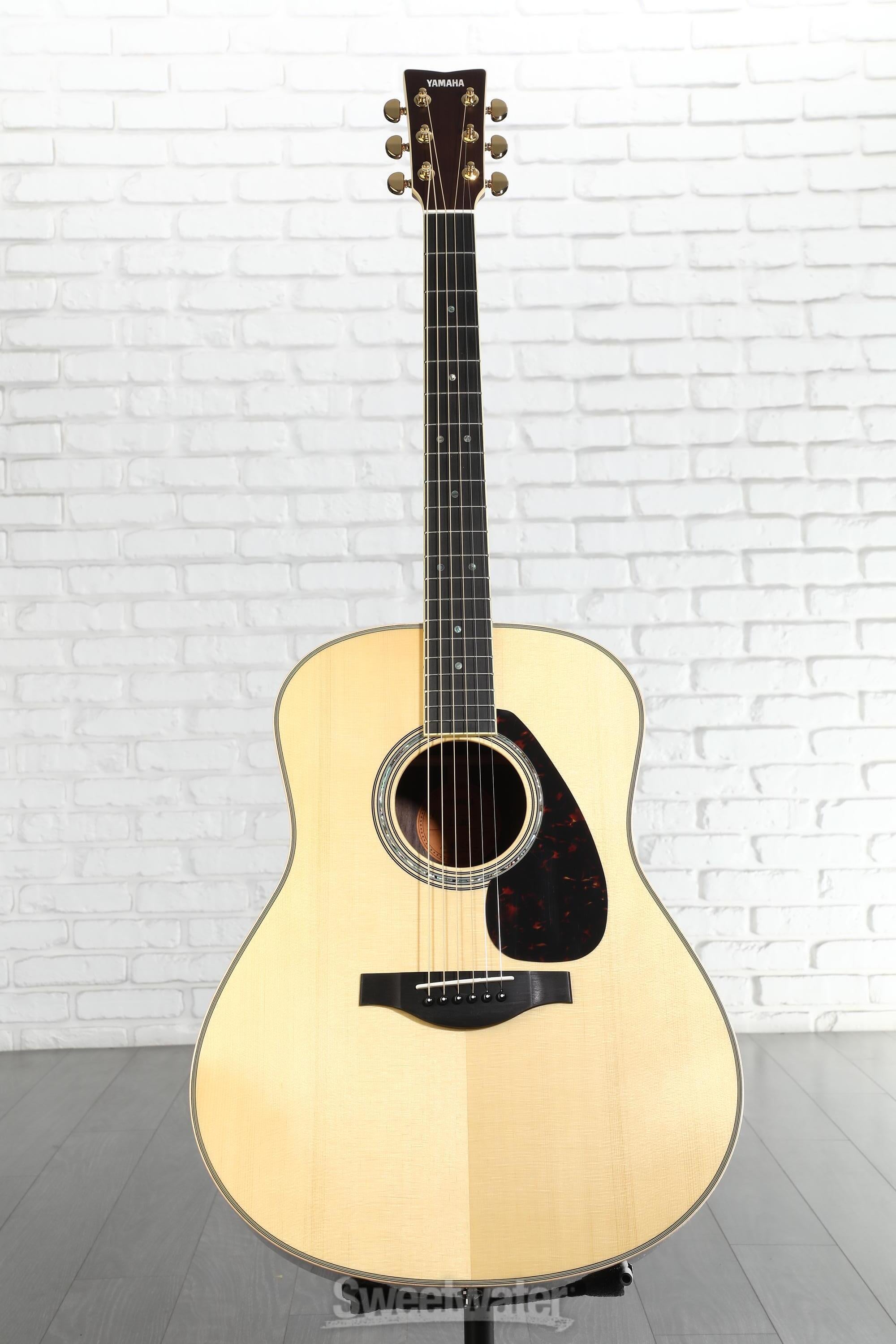 Yamaha LL16 ARE Original Jumbo Acoustic-electric Guitar - Natural