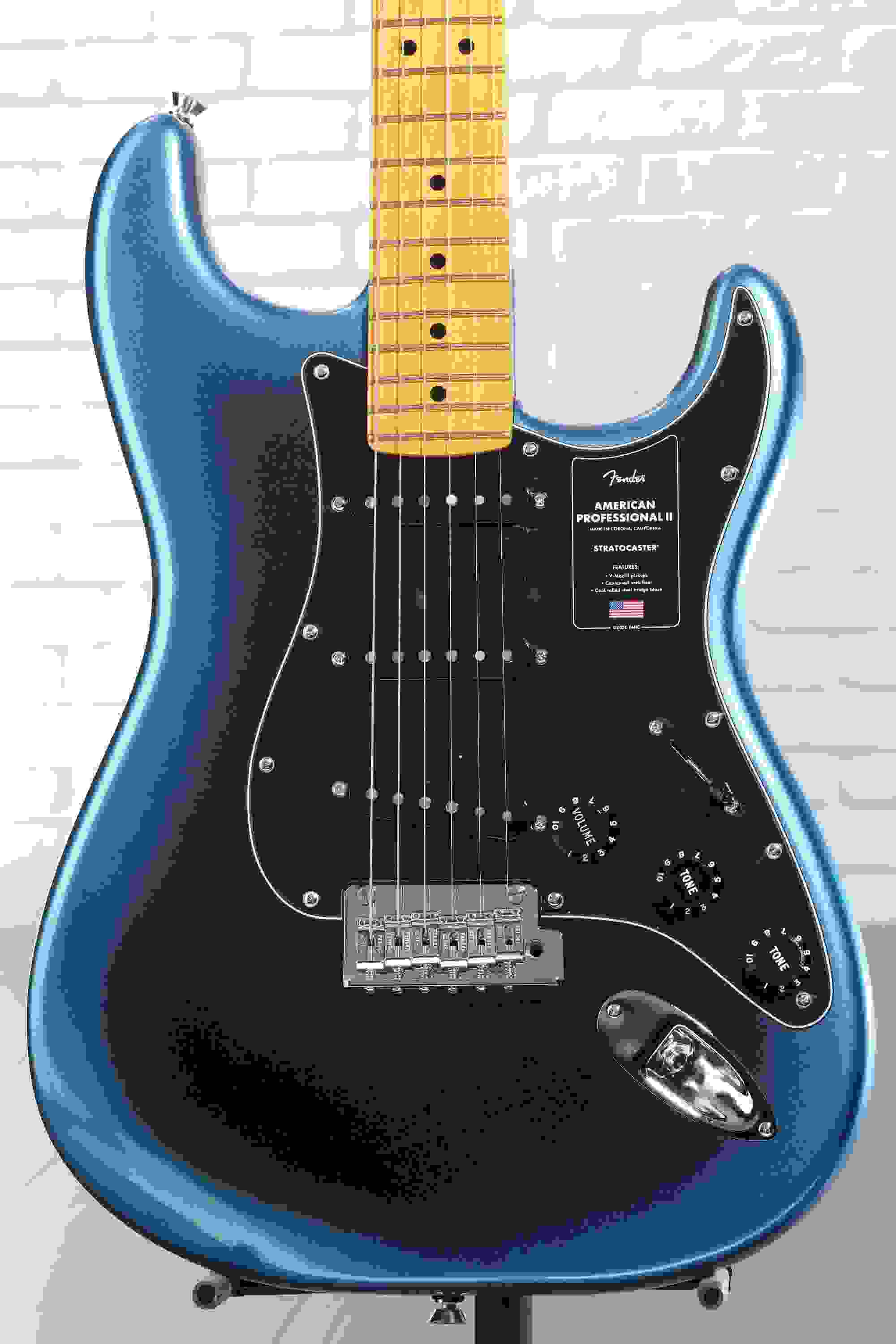 Fender American Professional II Stratocaster - Dark Night with Maple Fingerboard