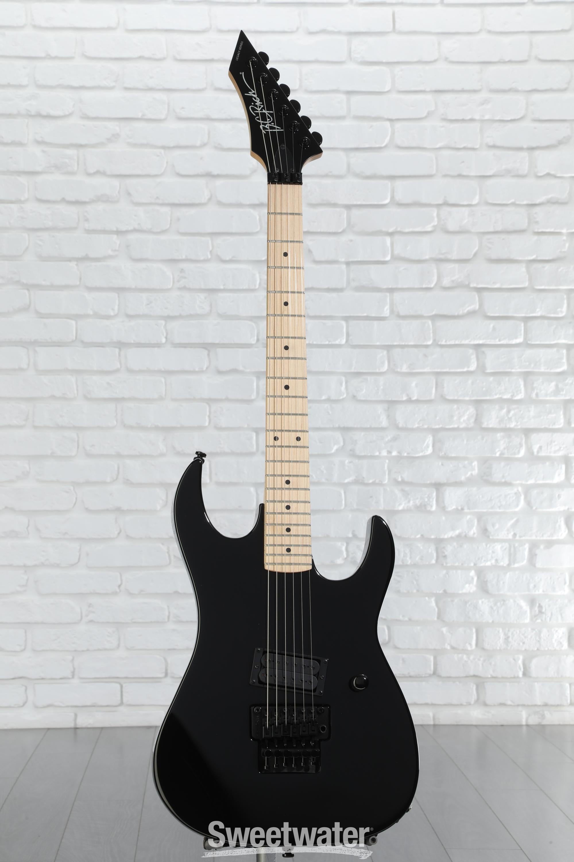 B.C. Rich Gunslinger Retro II Electric Guitar - Black B.C. Rich Gunslinger Retro II Electric Guitar - Black