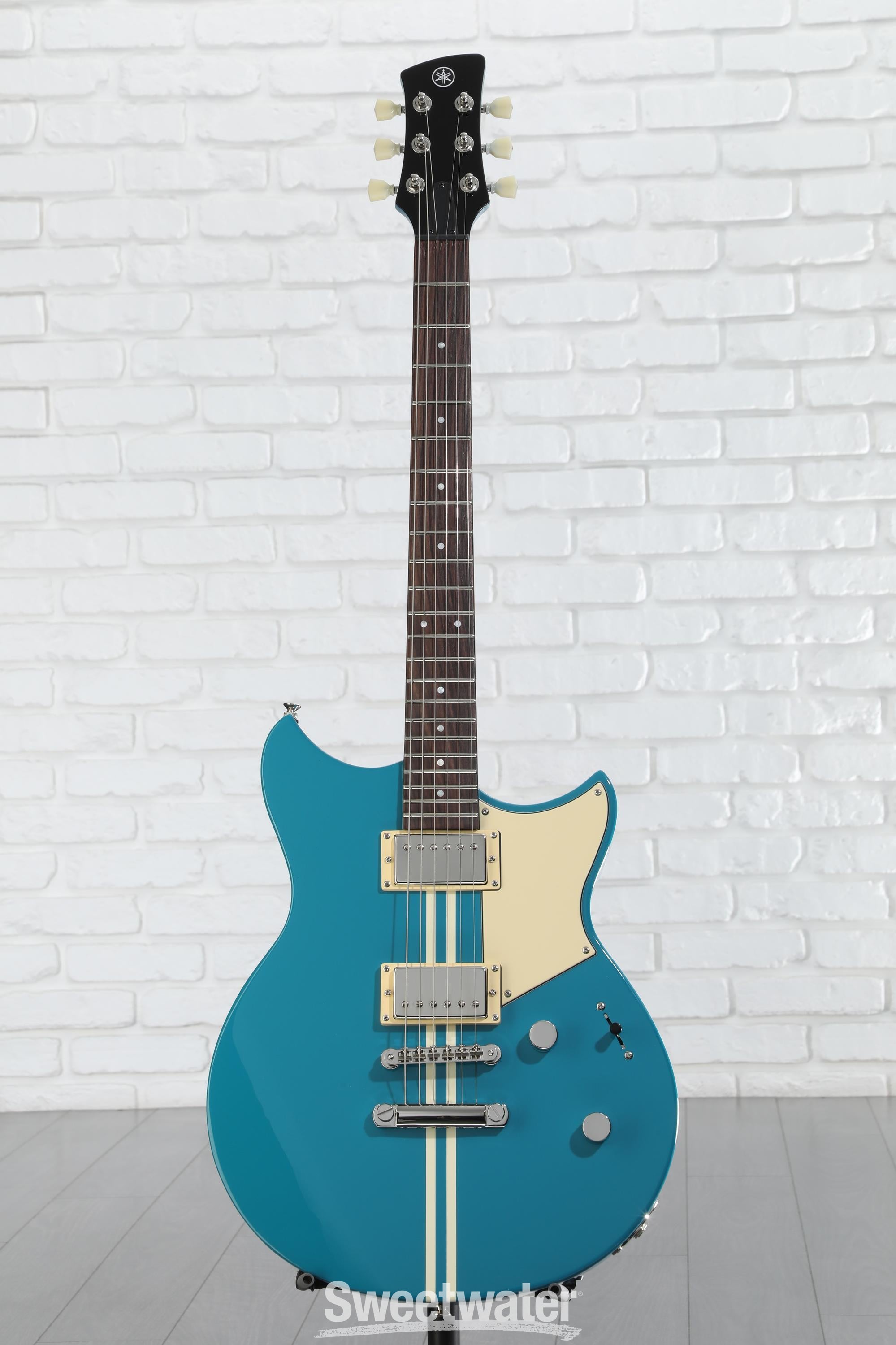 Yamaha Revstar Element RSE20 Electric Guitar - Swift Blue