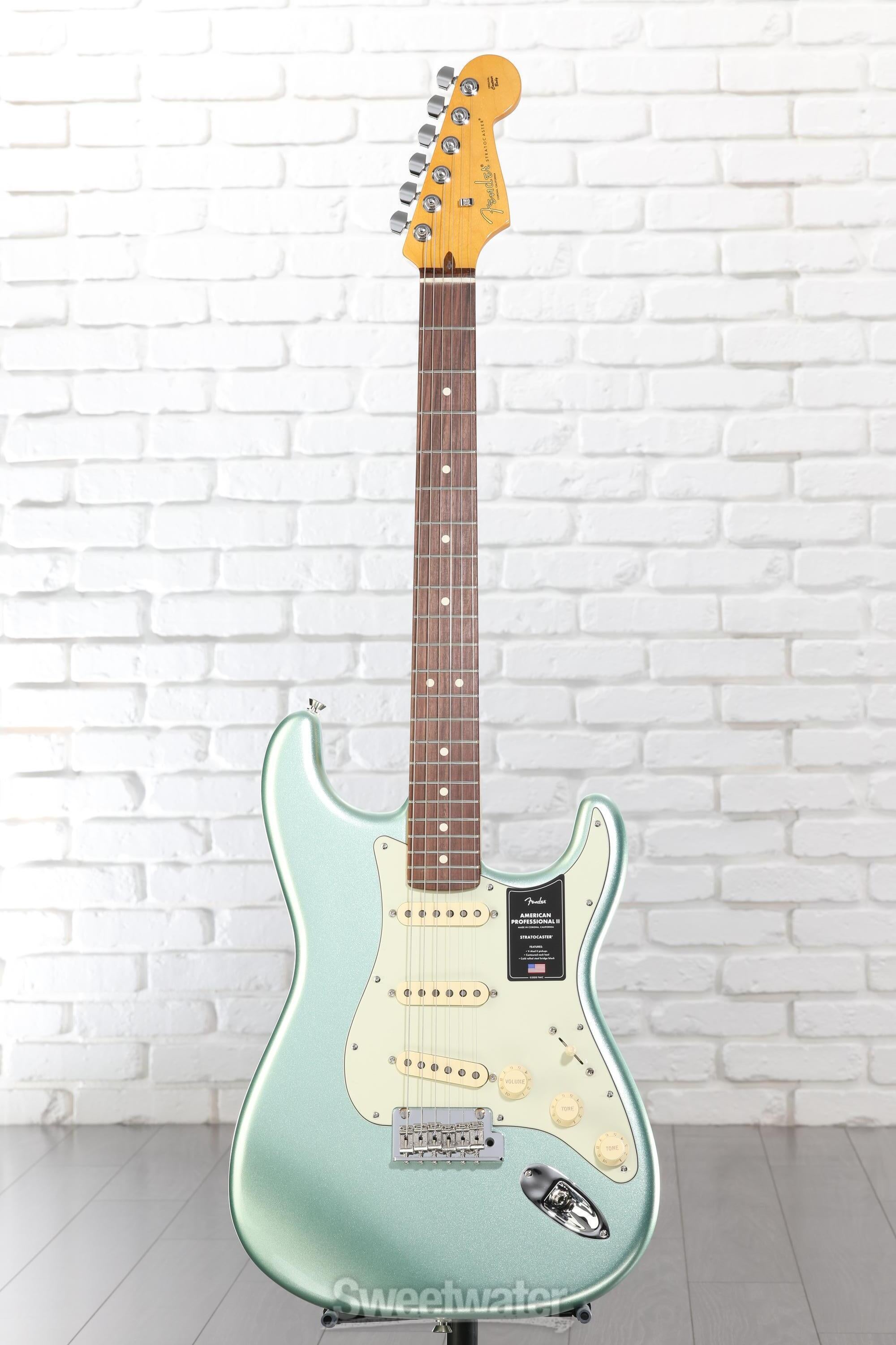 Fender American Professional II Stratocaster - Mystic Surf Green