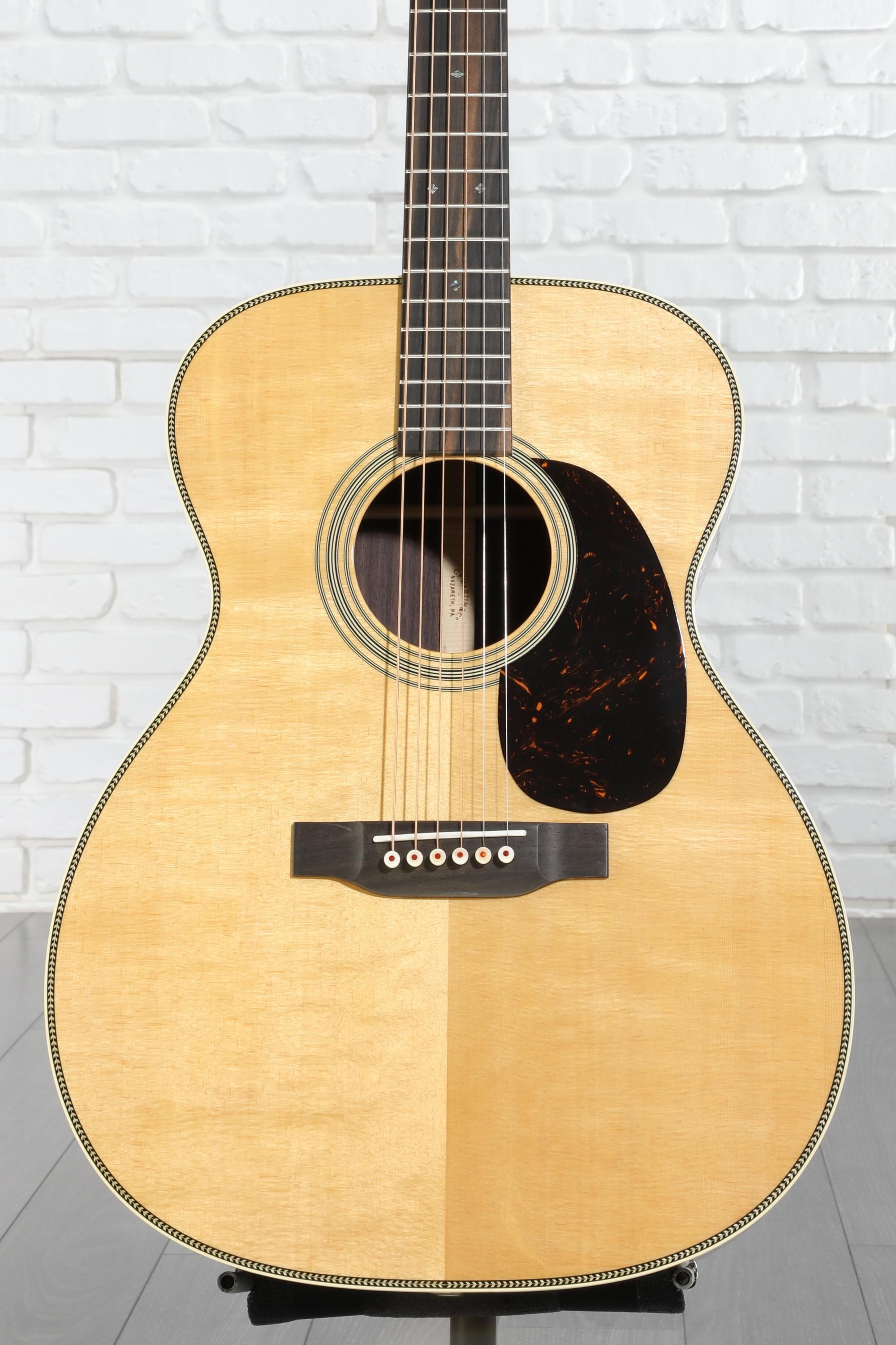 Martin 000-28 Standard Series Acoustic Guitar - Natural Aging
