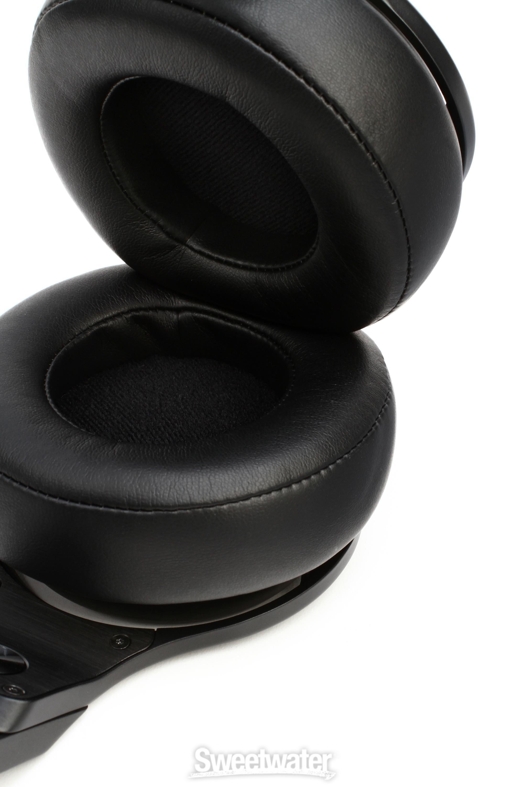 Beats Pro Over-ear Headphones - Black | Sweetwater