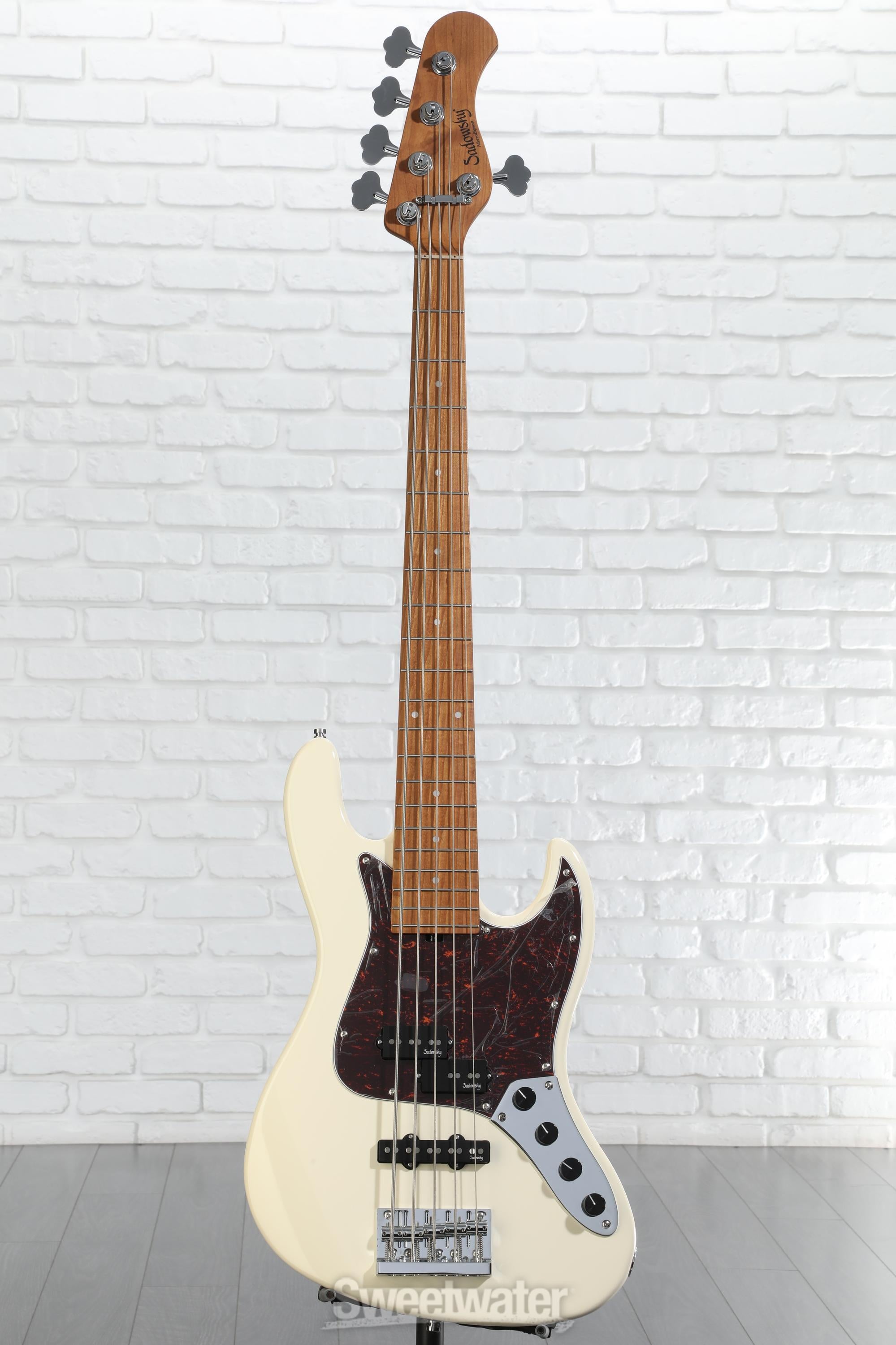 Sadowsky metro express 5st 【ヨッシー】 Sadowsky MetroExpress four- and five-strings review | Guitar
