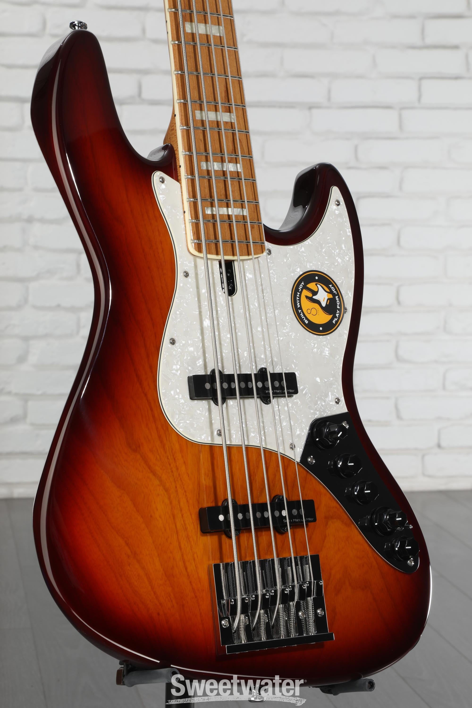 ベース Sire Marcus Miller V8 5-String ベース Sire Marcus Miller V8 5-String Sire Marcus Miller V8 5-String