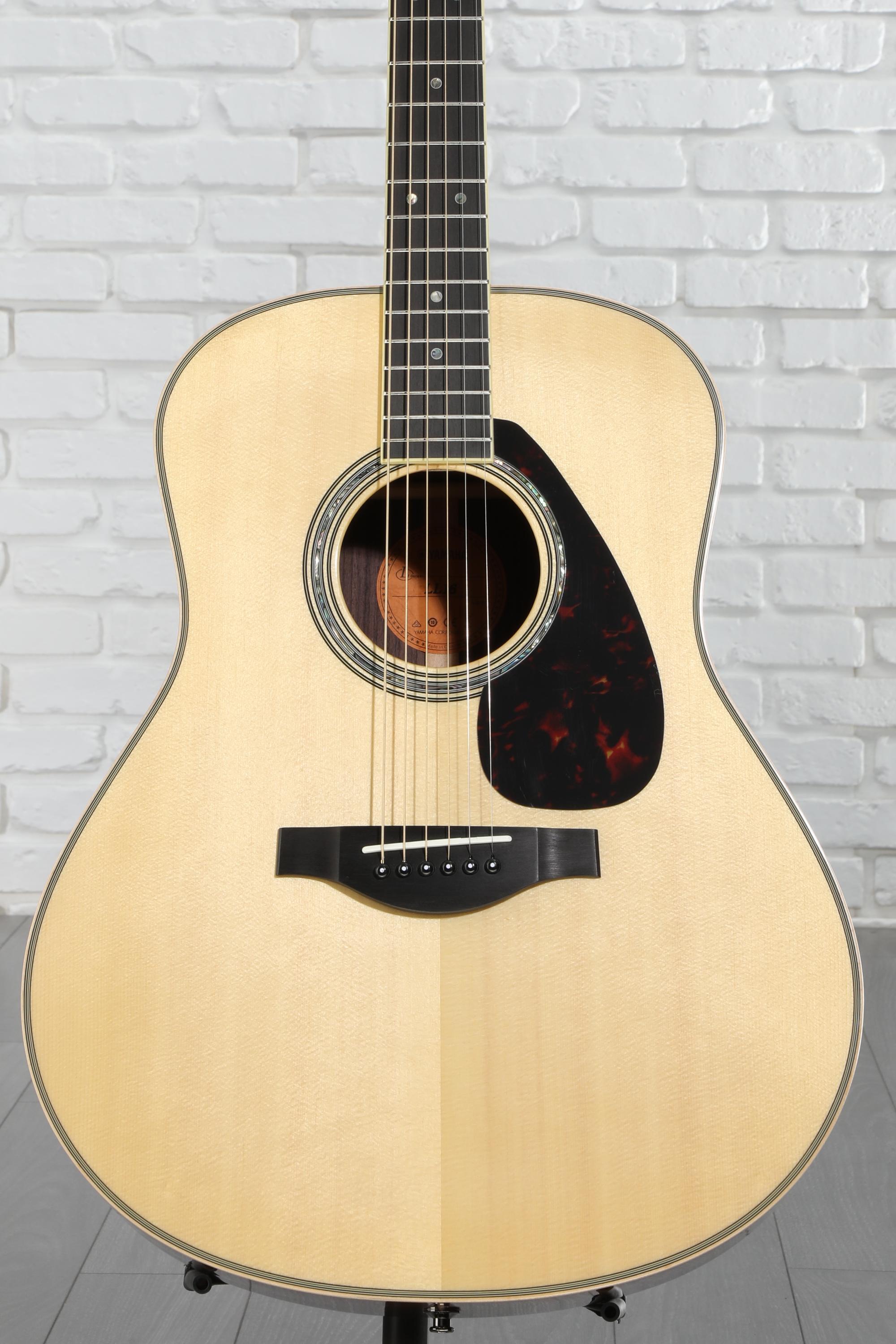 Yamaha LL16 ARE Original Jumbo Acoustic-electric Guitar - Natural
