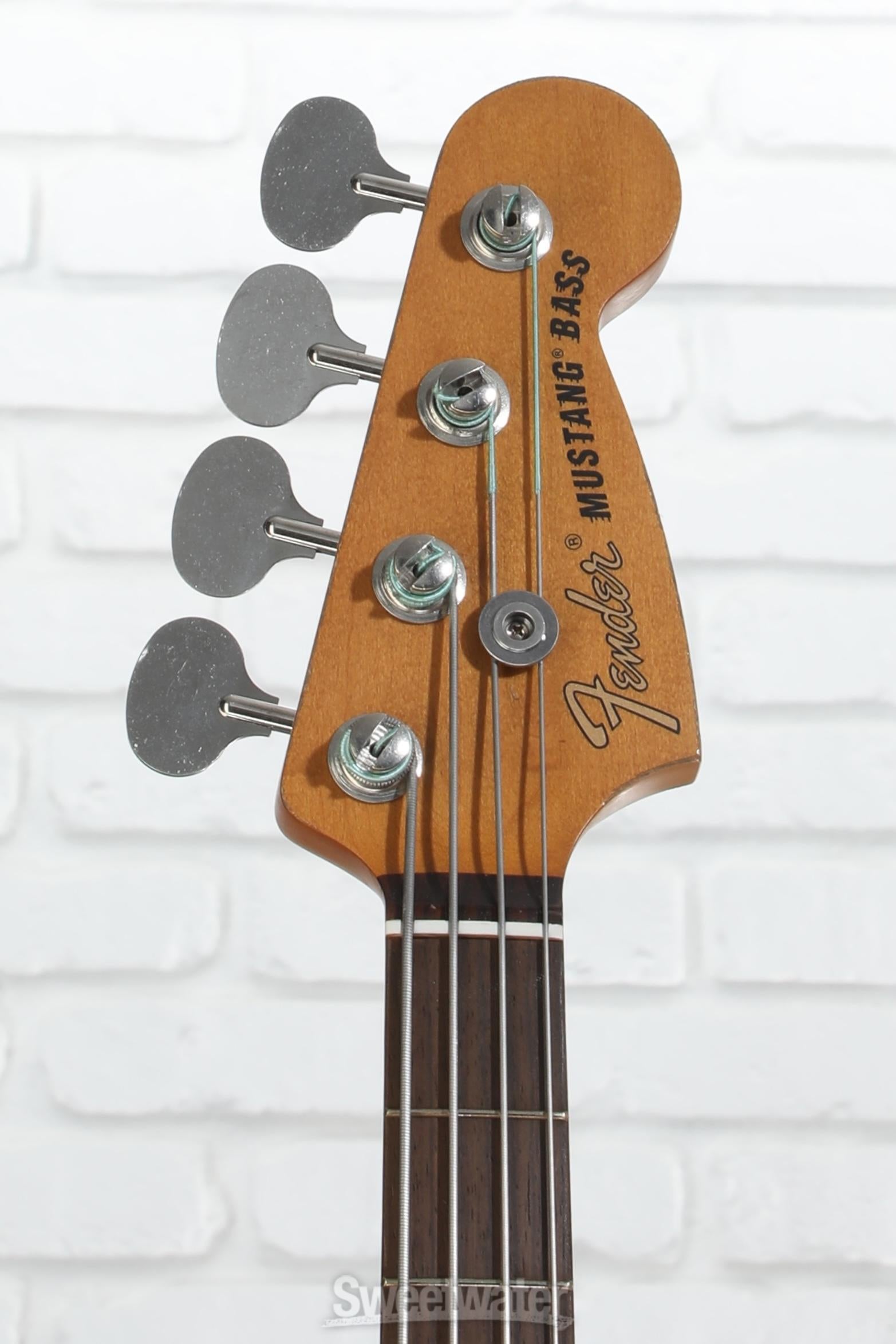 Fender JMJ Road Worn Mustang Bass Guitar - Faded Daphne Blue