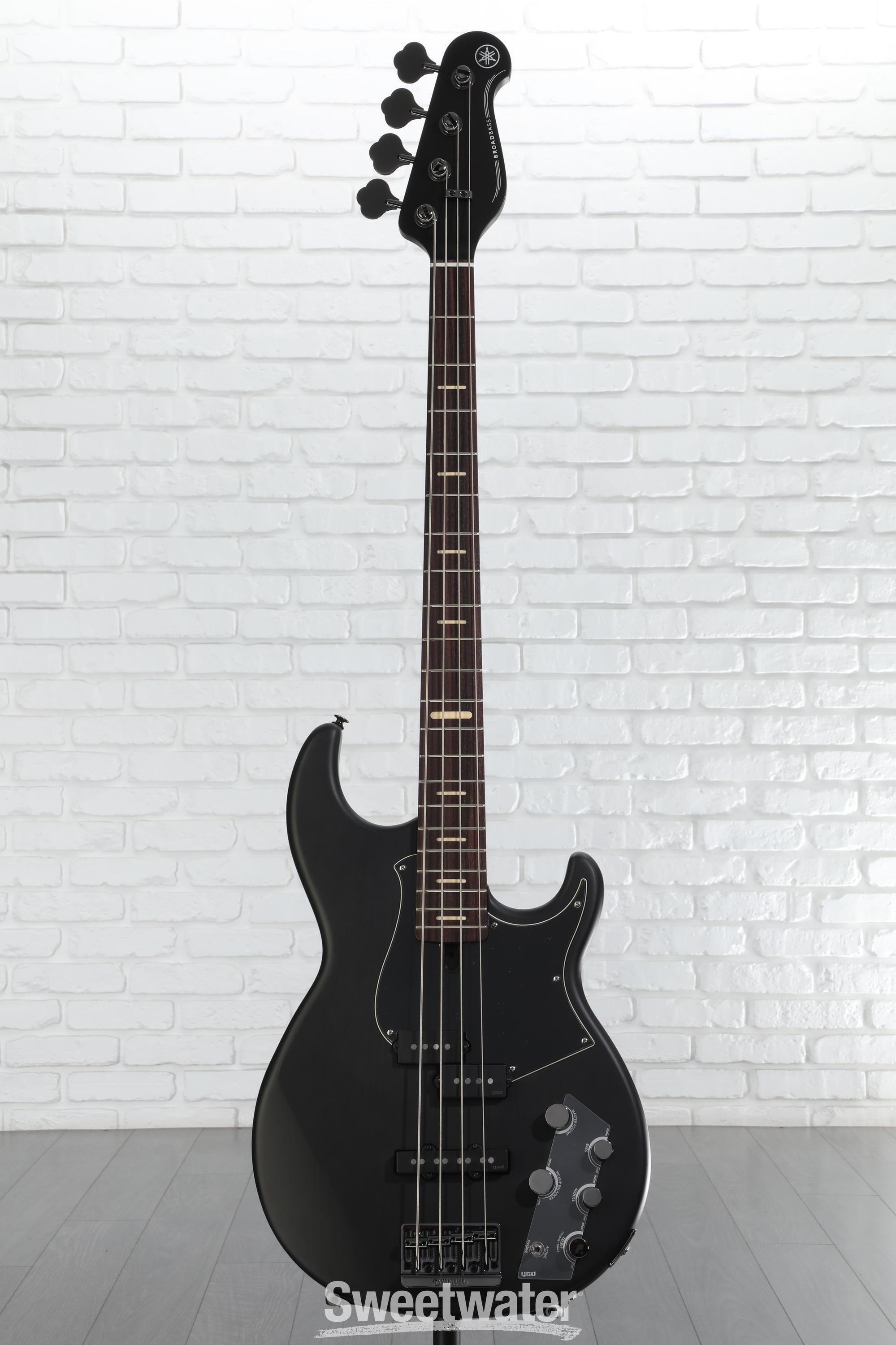 Yamaha BB734A 4-string Bass Guitar - Translucent Matte Black