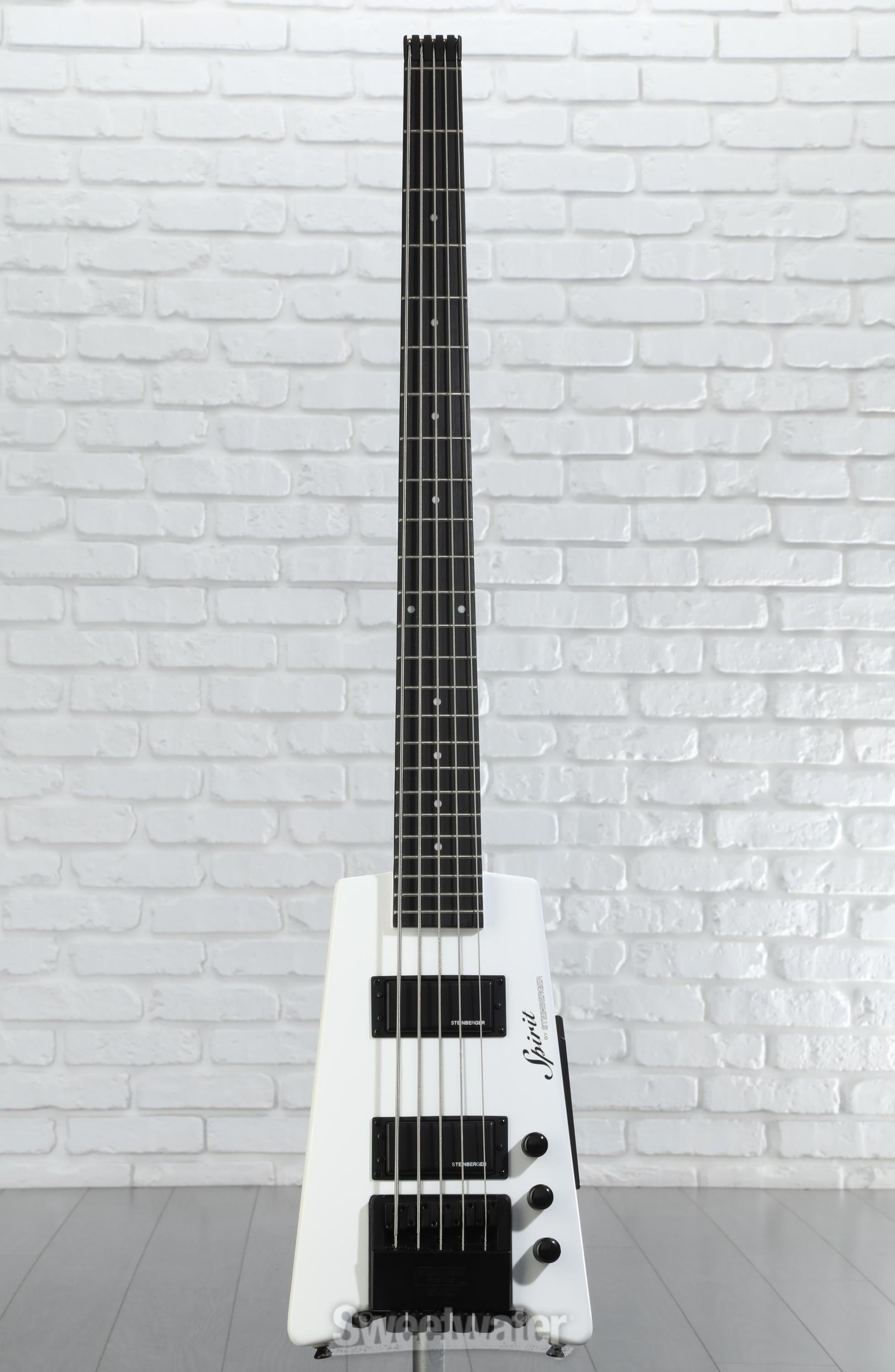 Steinberger Spirit XT-25 5弦　エレキベース ホワイト Amazon.com: Steinberger Spirit XT-25 5-String Standard Bass