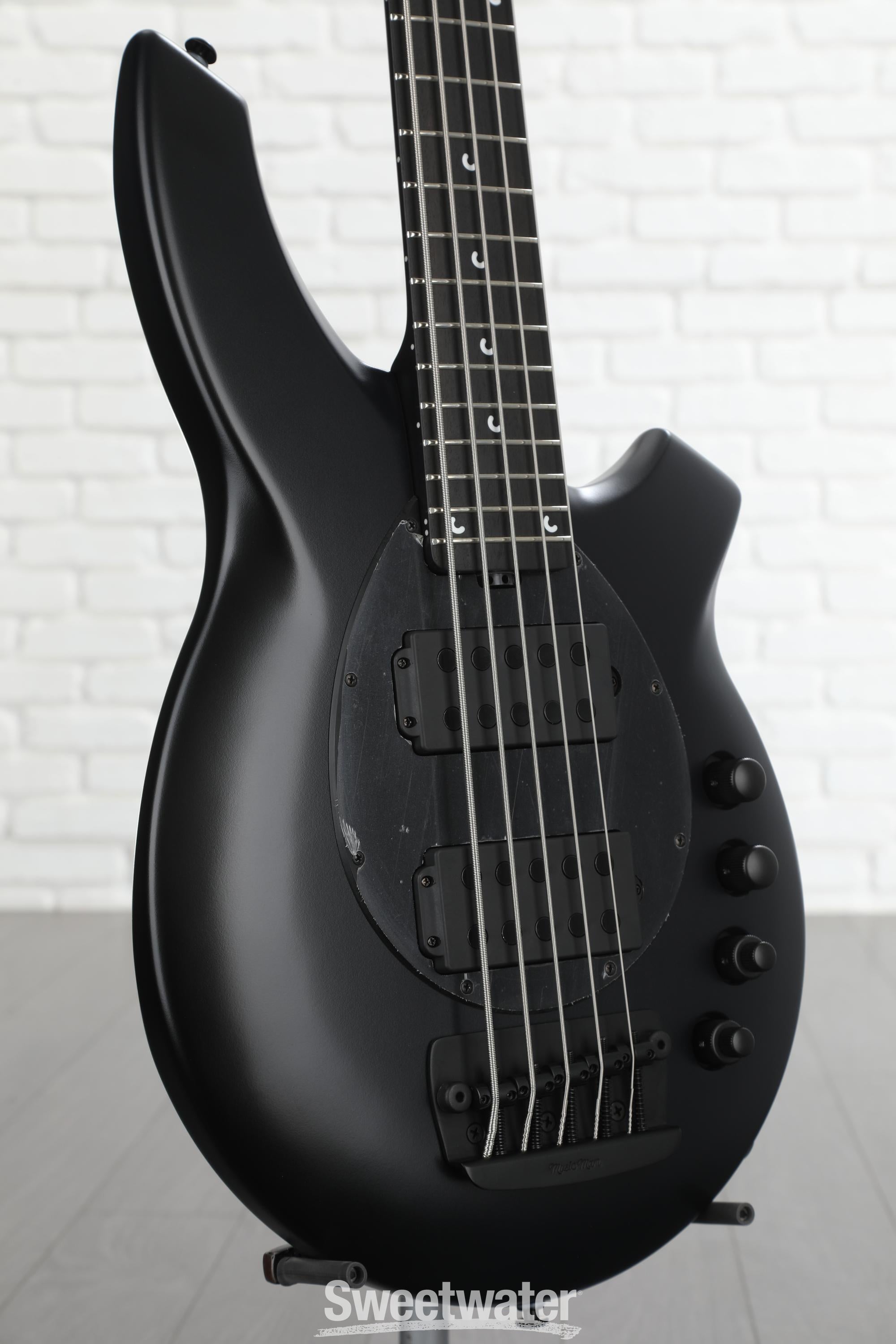 ベース Musicman Bongo 5 SH Stealth Black Ernie Ball Music Man Bongo 5 Bass Guitar - Stealth Black | Sweetwater