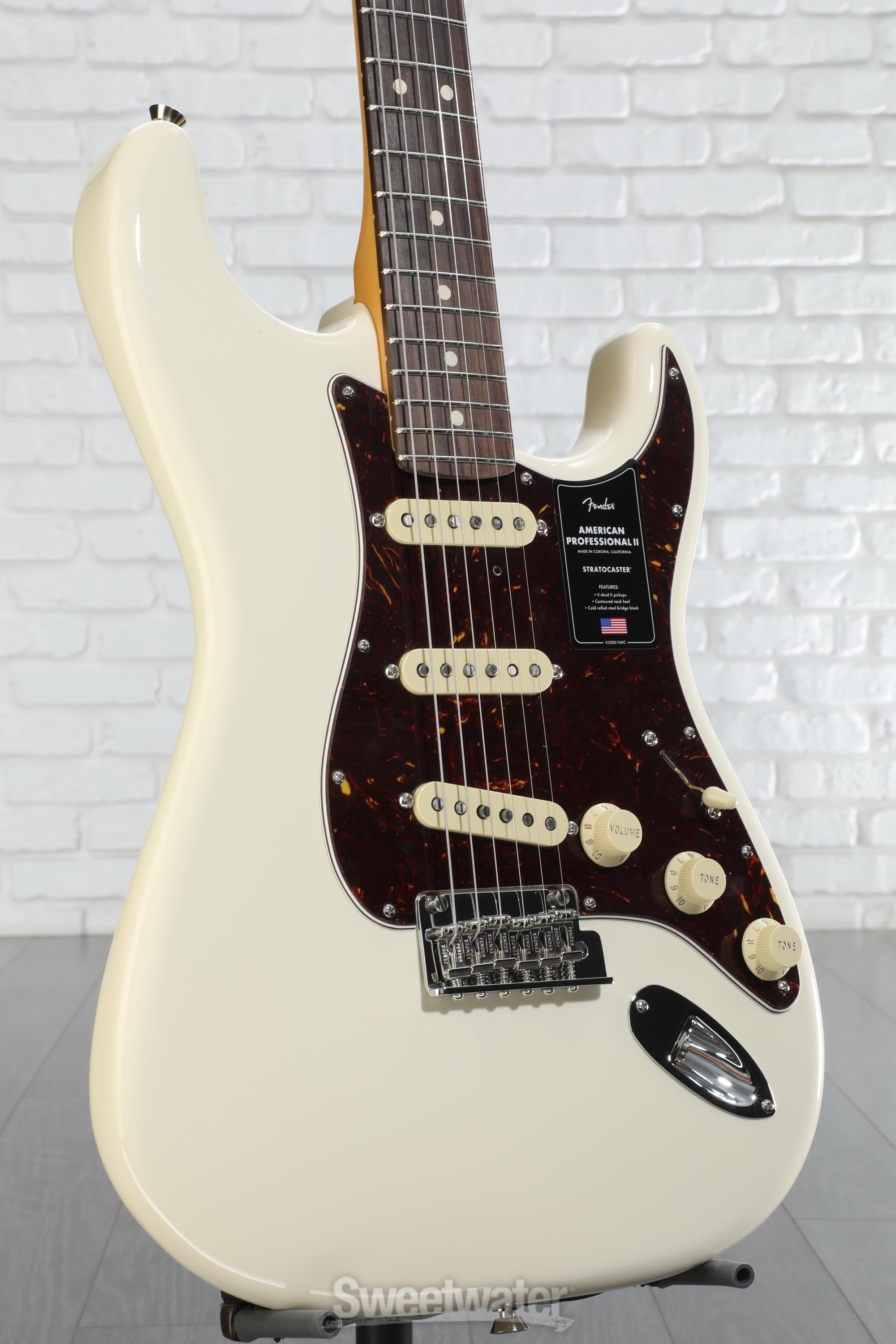 格安 Fender American Professional II Stratocaster - Olympic White ギター