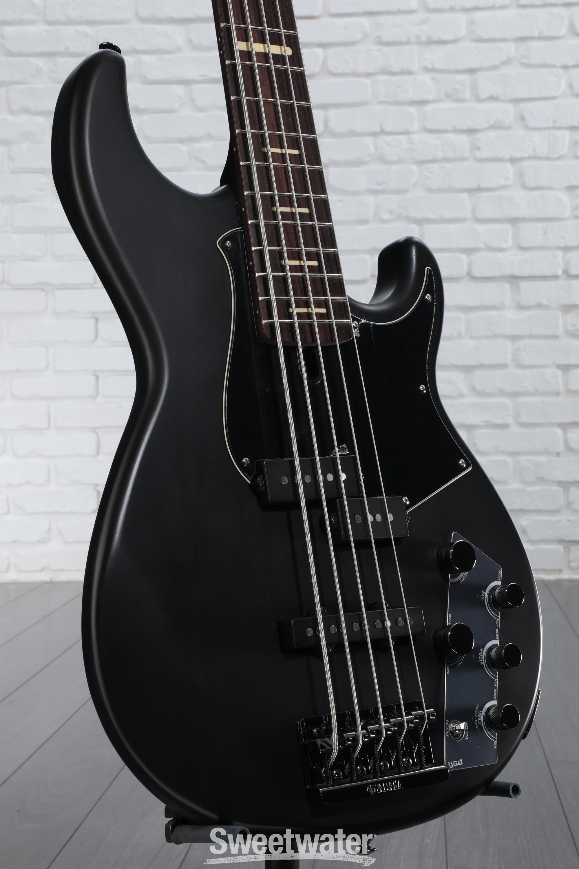 ベース YAMAHA BB735A Yamaha BB735A 5-String Electric Bass Matte Black | Guitar Center