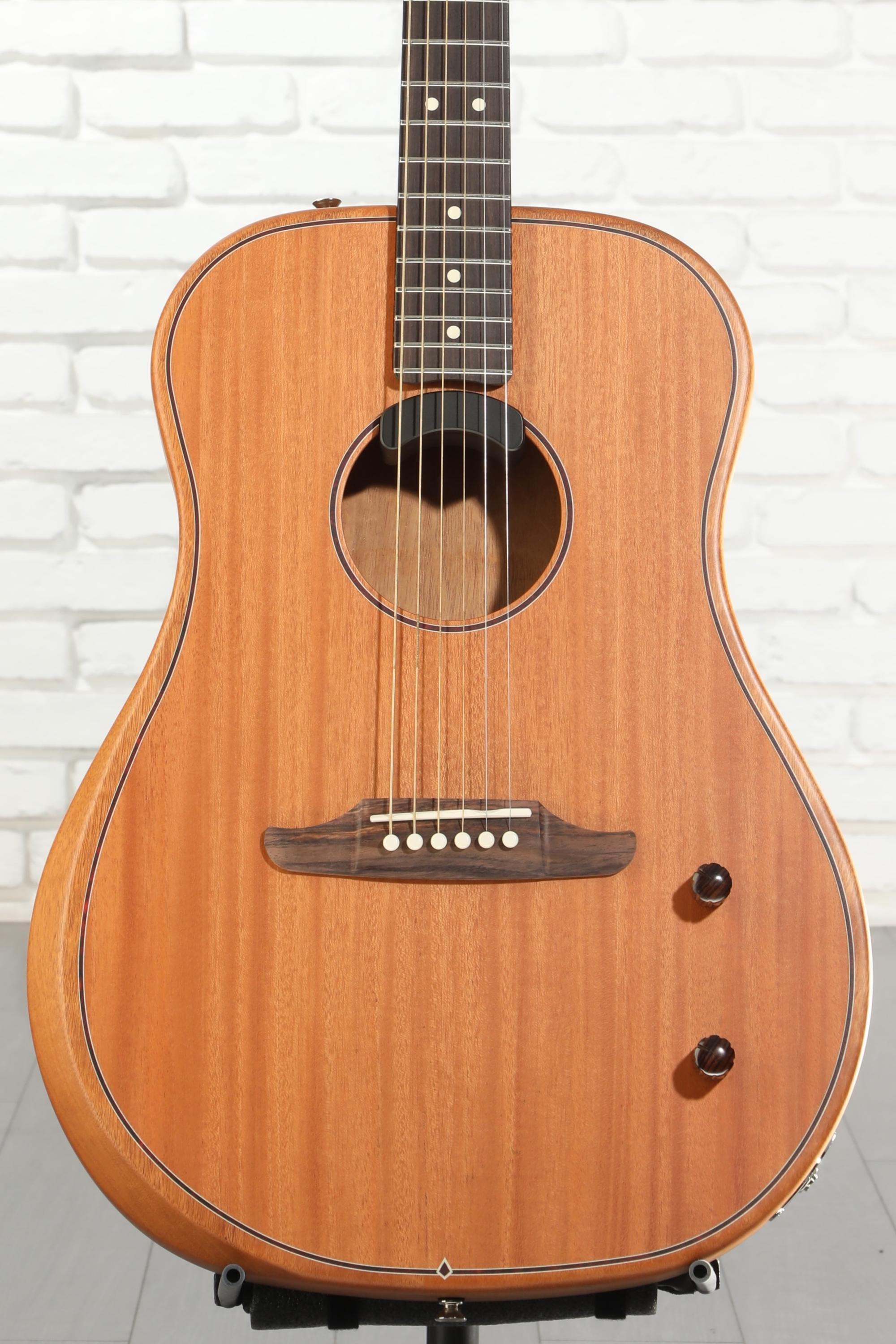 【美品】Fender Highwayシリーズ　Dreadnought Nat Fender Highway Series Dreadnought Acoustic-electric Guitar