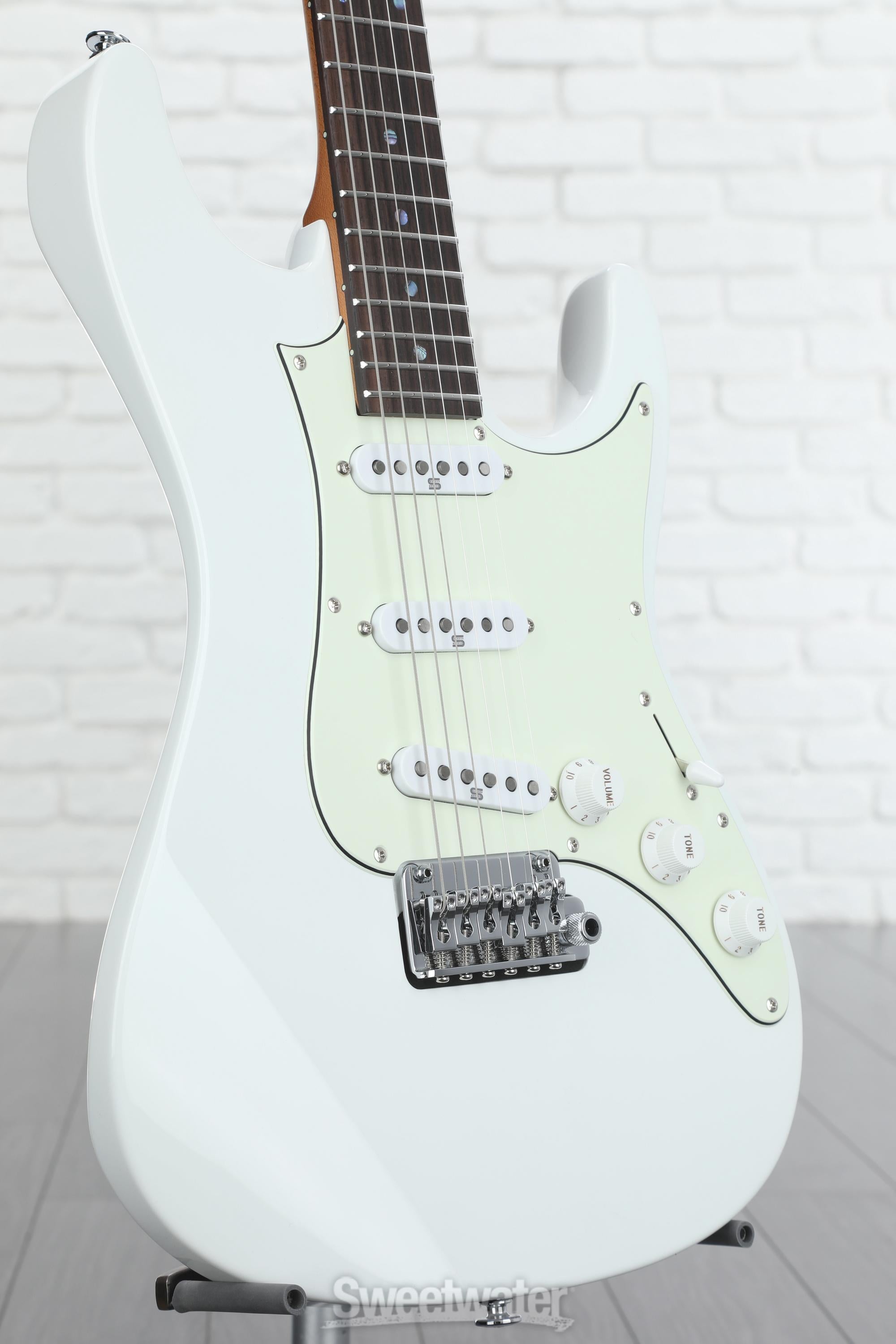 【極美品】Ibanez LM1-LWH・Luca Mantovanelli Ibanez LM1-LWH [Luca Mantovanelli Signature Model]（新品