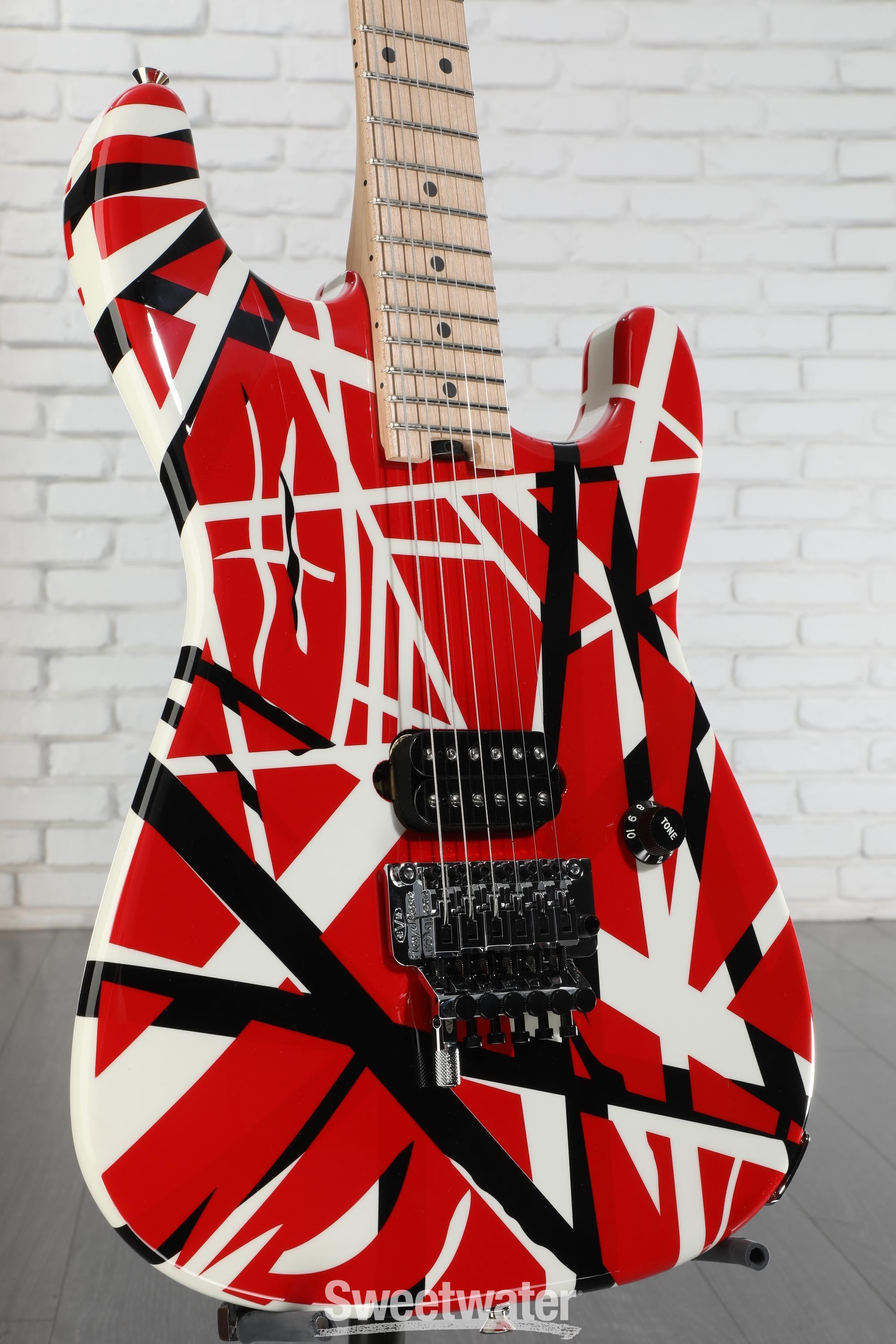 ギター EVHStriped Series Red with Black Stripes EVH Striped Series - Red with Black and White Stripes